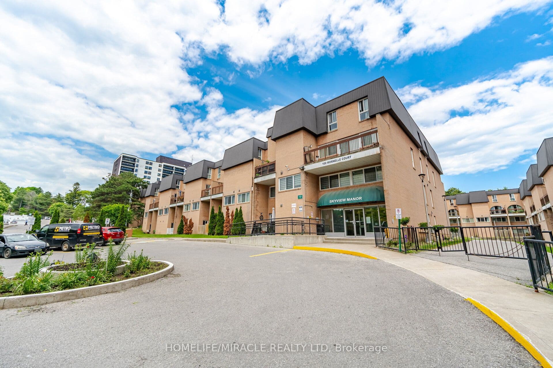 100 Mornelle Court #2051 — photograph 2