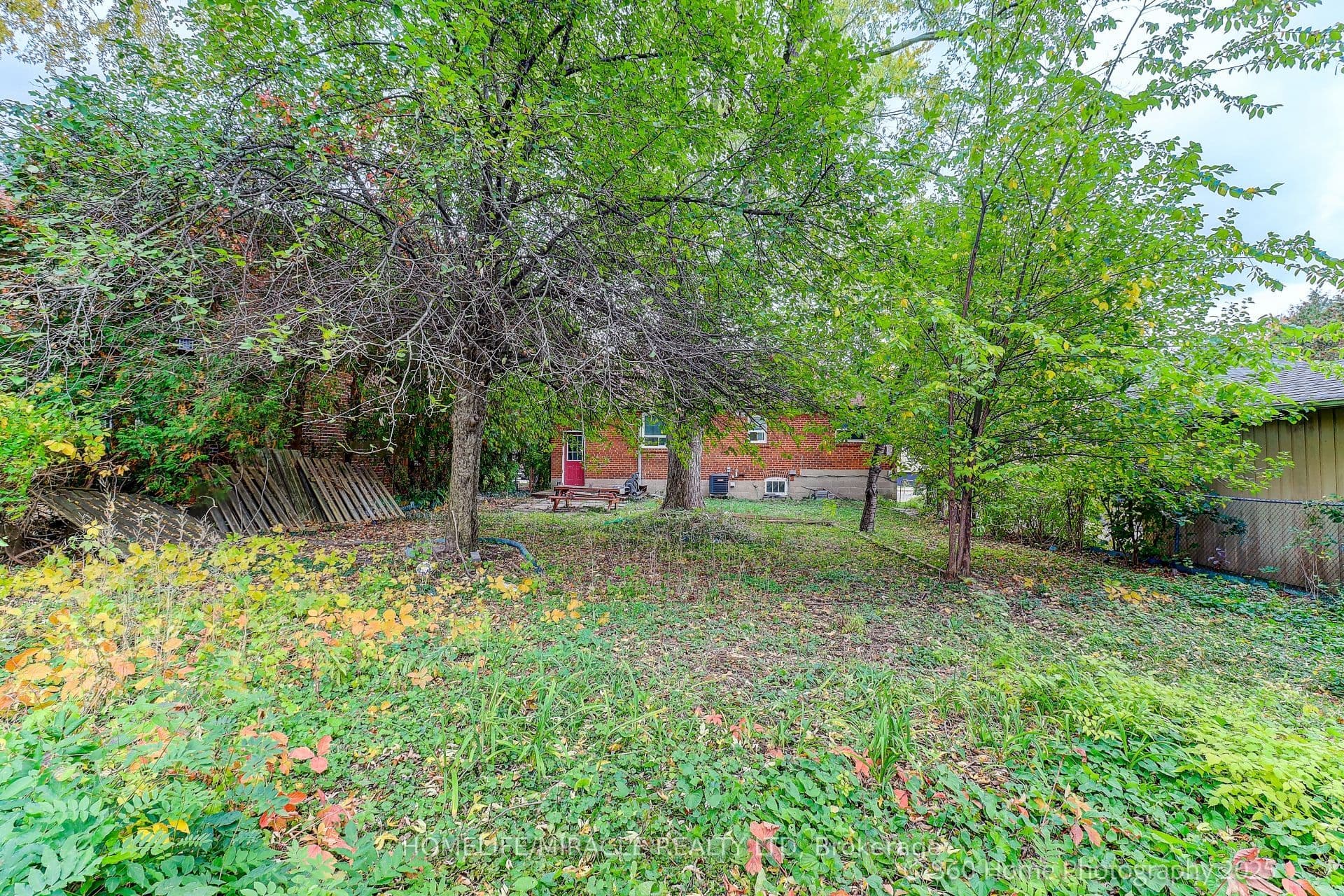 106 Johnston Avenue — photograph 5