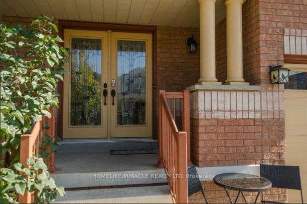 30 Masters Green Crescent — photograph 2