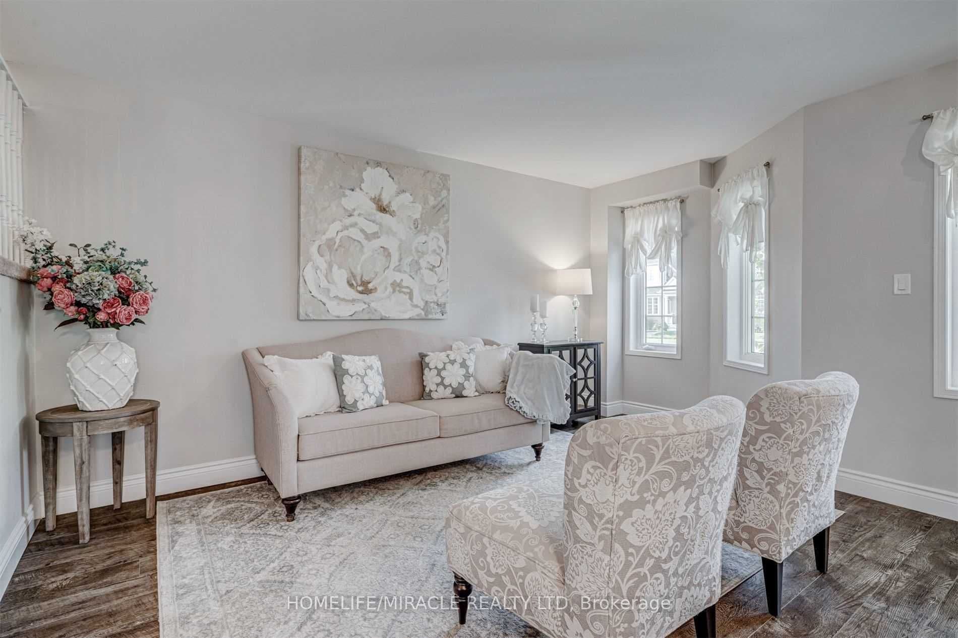 149 Carnwith Drive — photograph 4