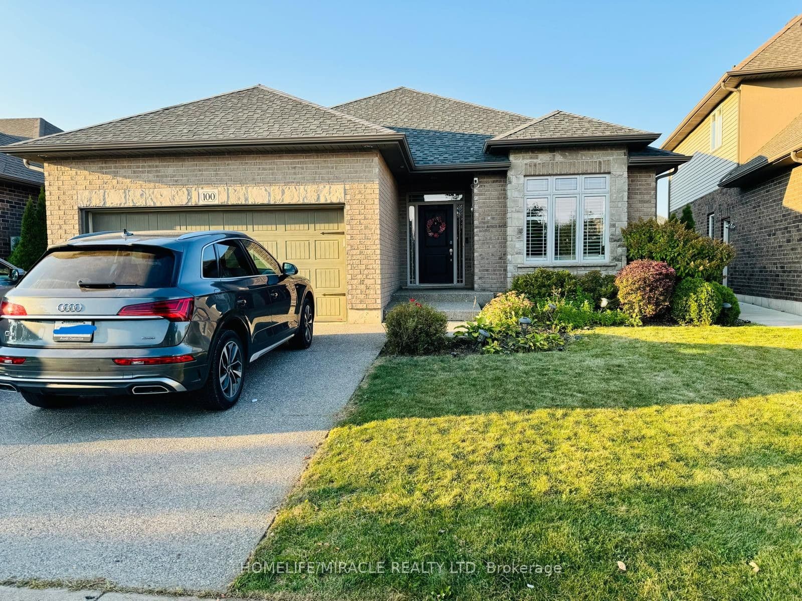 100 Creekside Drive — featured photograph