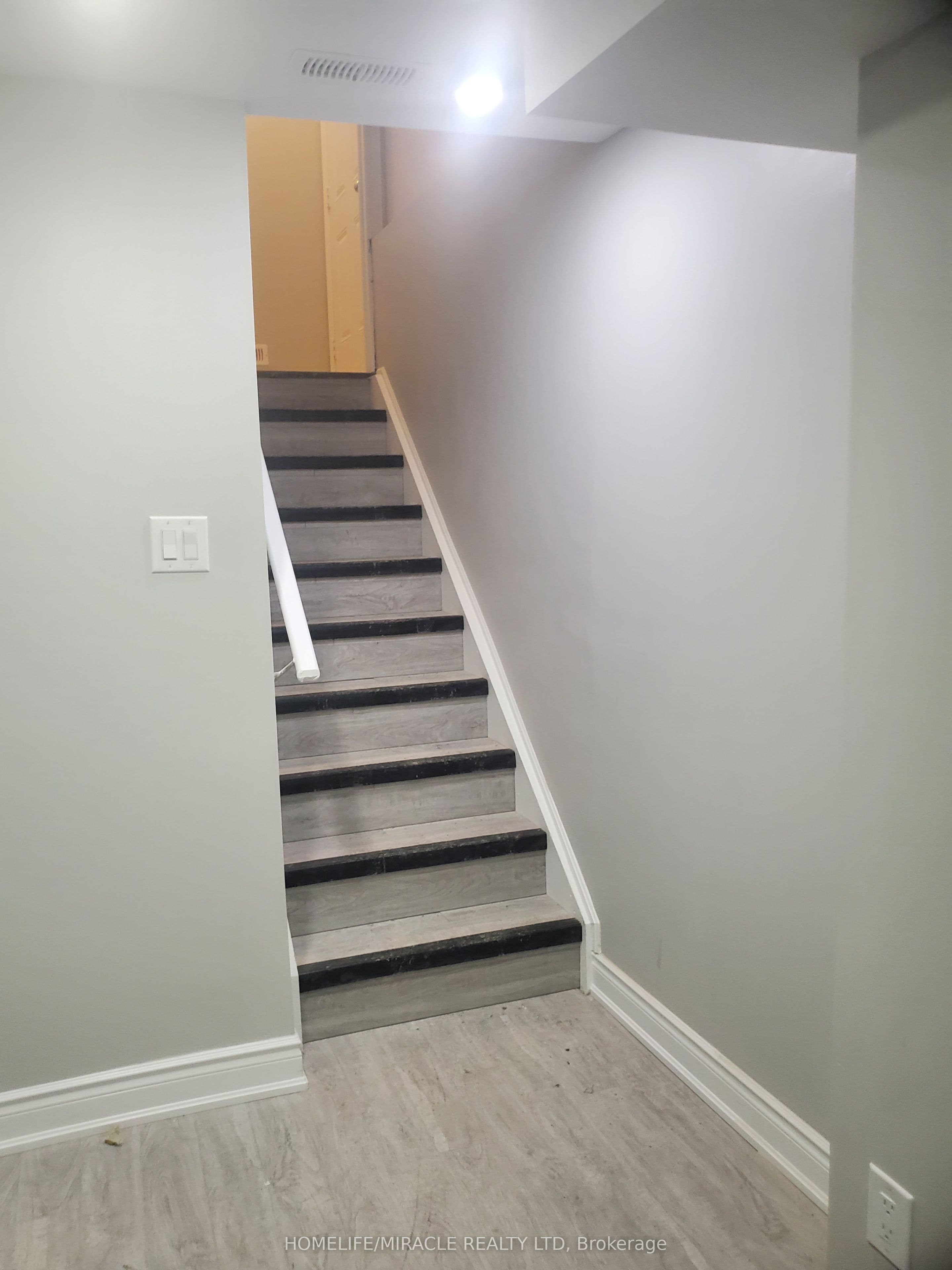 18 Bachelor Street — photograph 3