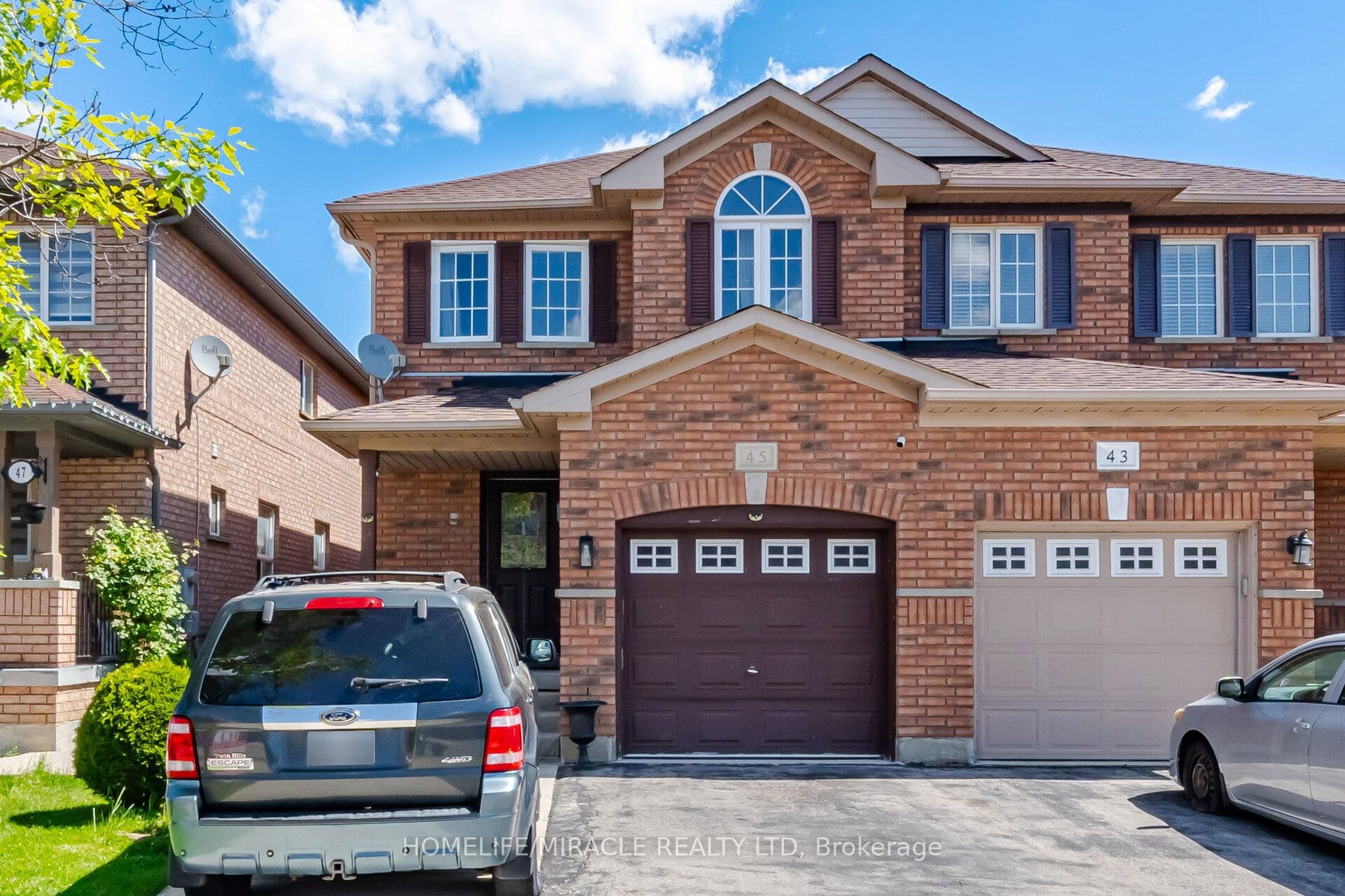 45 Ridgefield Court — featured photograph