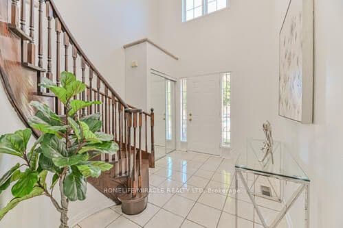 36 Letty Avenue — photograph 5