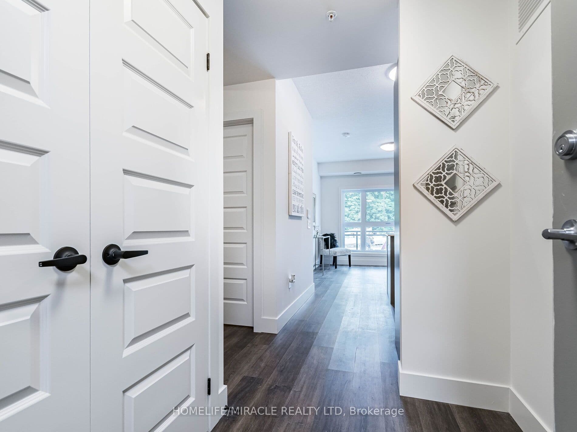 1101 Lackner Place #T2 — photograph 3