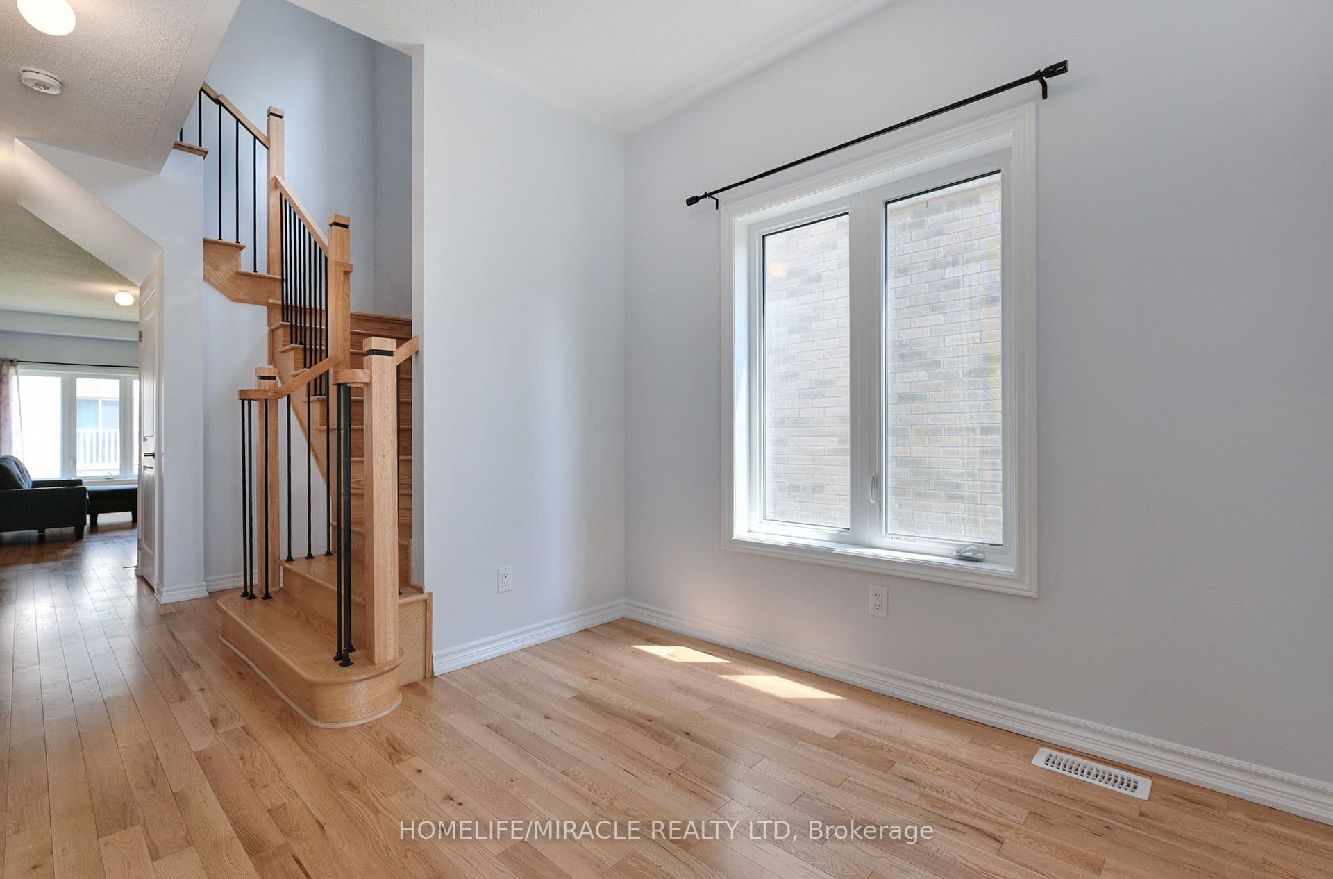 2419 Angora Street — photograph 5