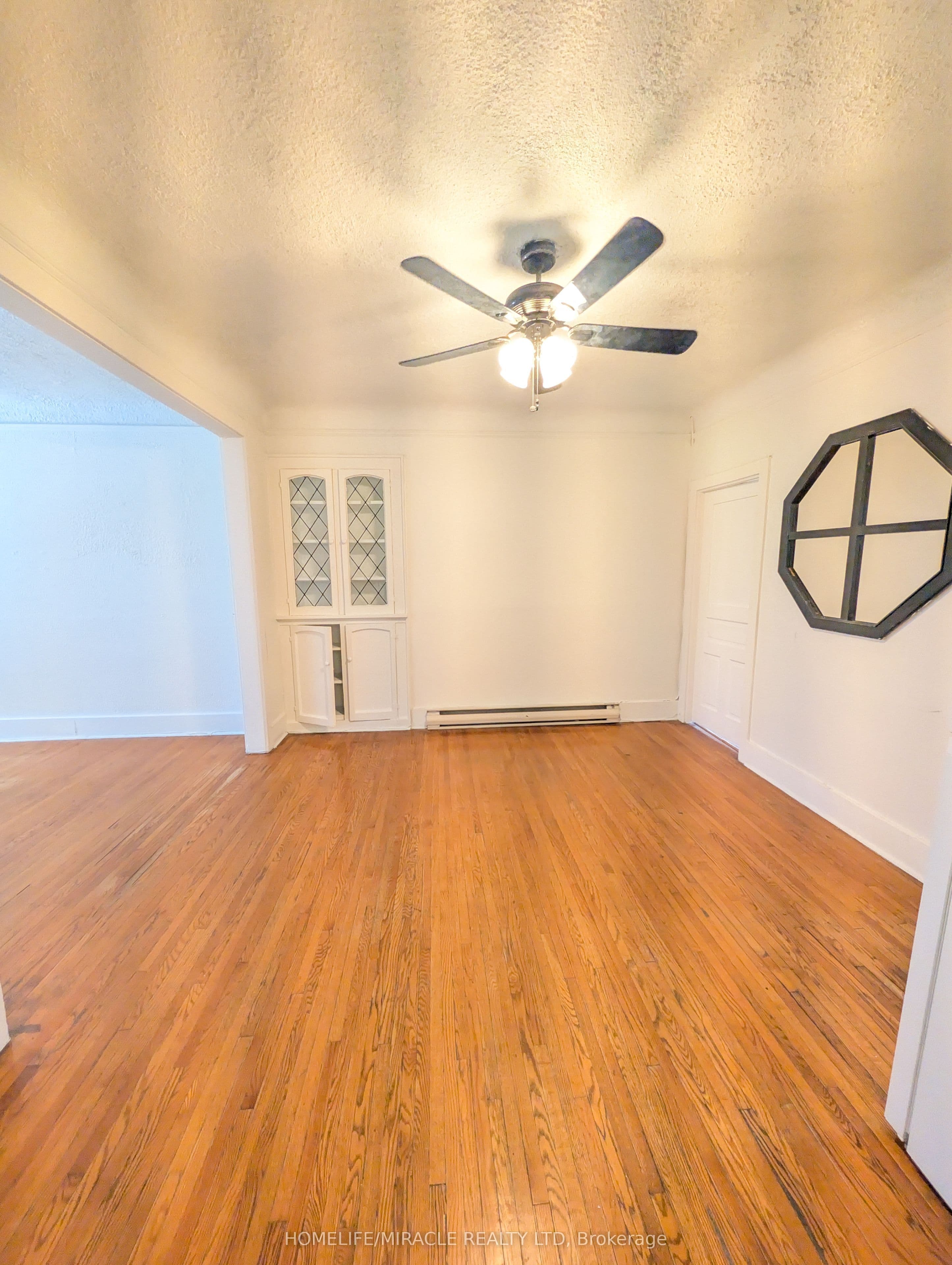 359A Brant Street — photograph 5