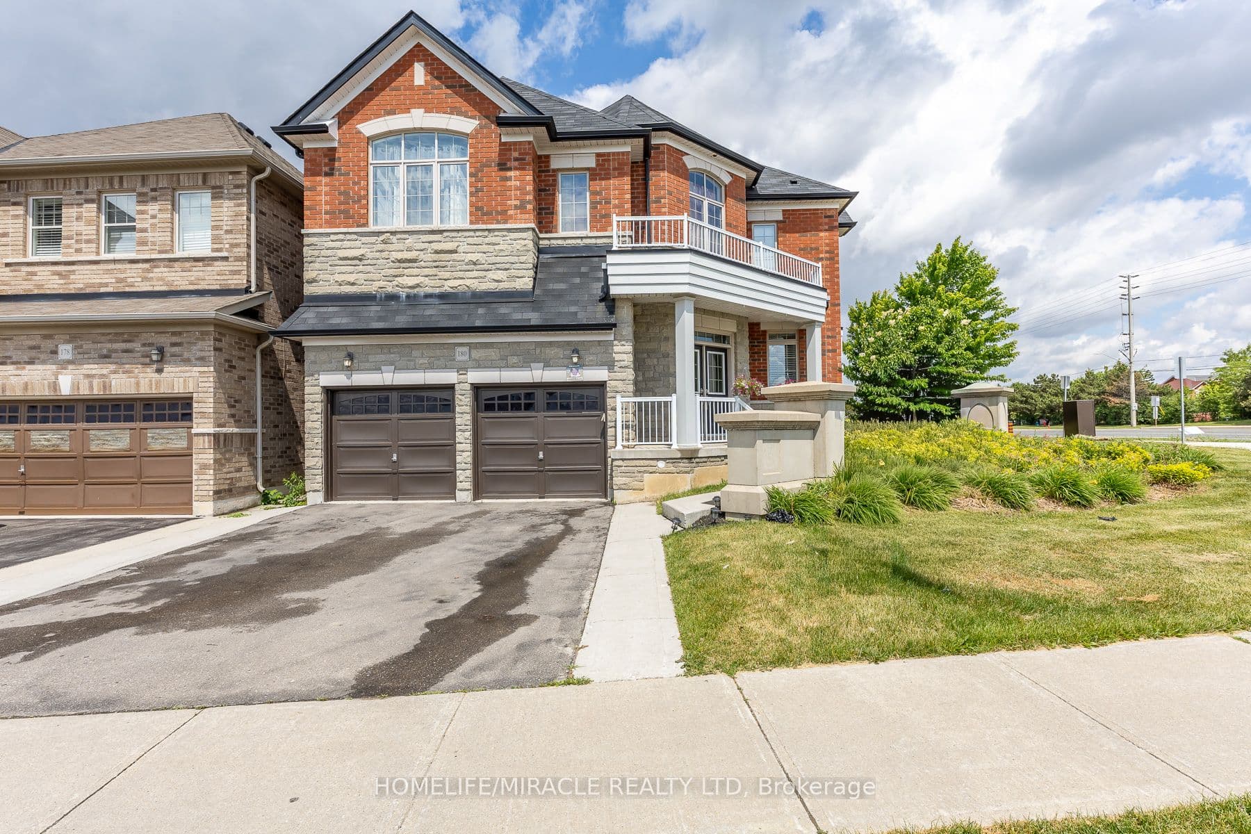 180 Bonnie Braes Drive — photograph 2