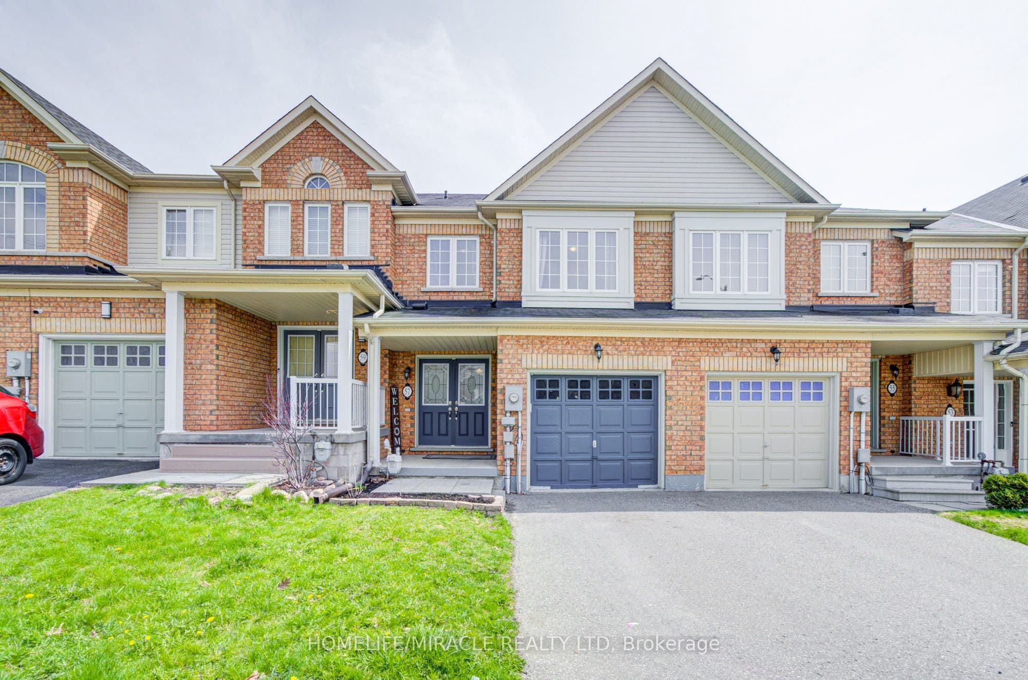 57 Kersey Crescent — photograph 2