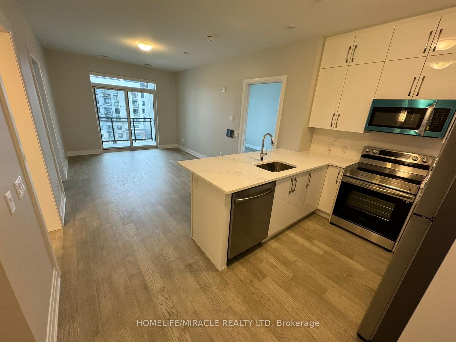 470 Gordon Krantz Avenue #509 — photograph 3