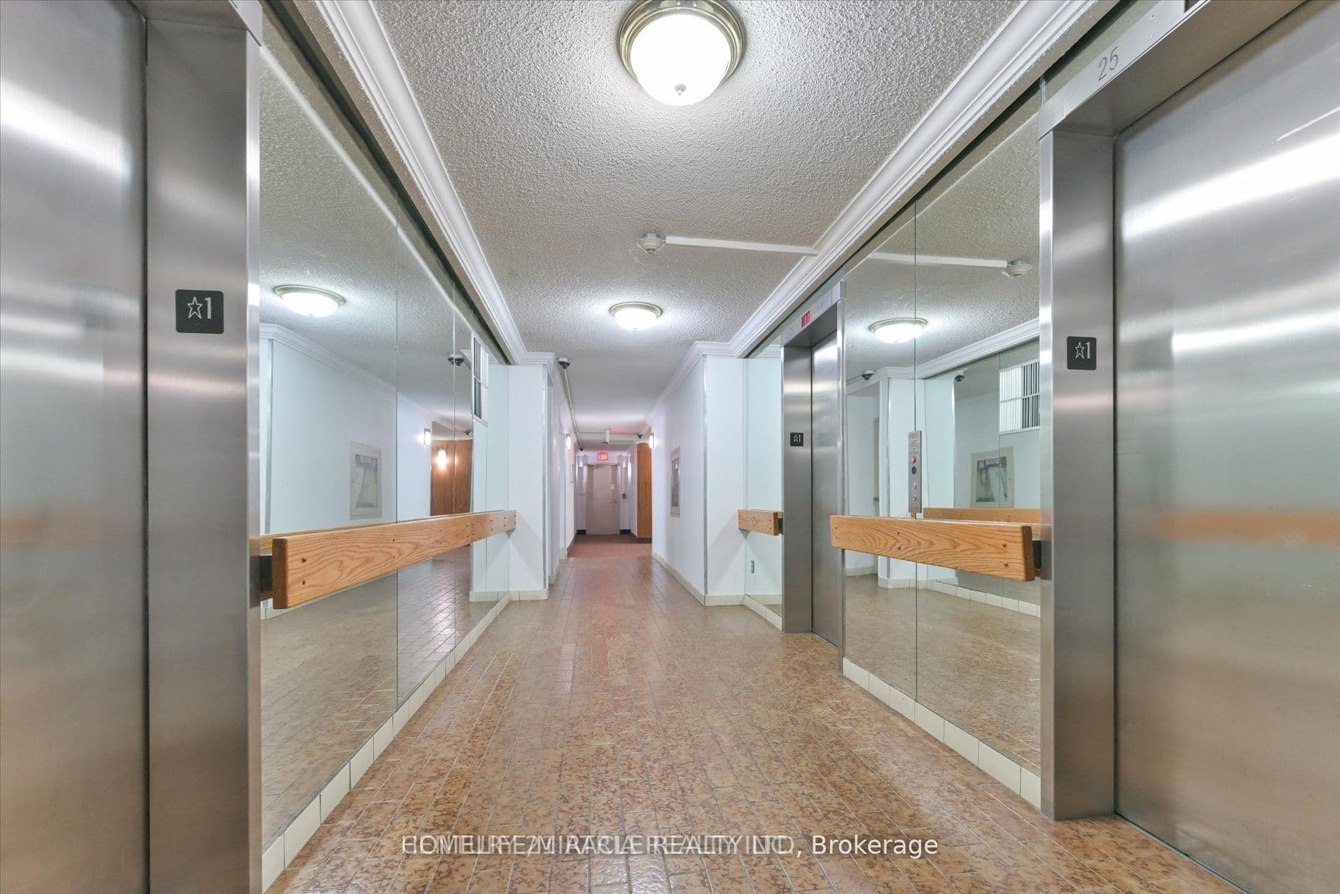 25 Silver Springs Boulevard #607 — photograph 2