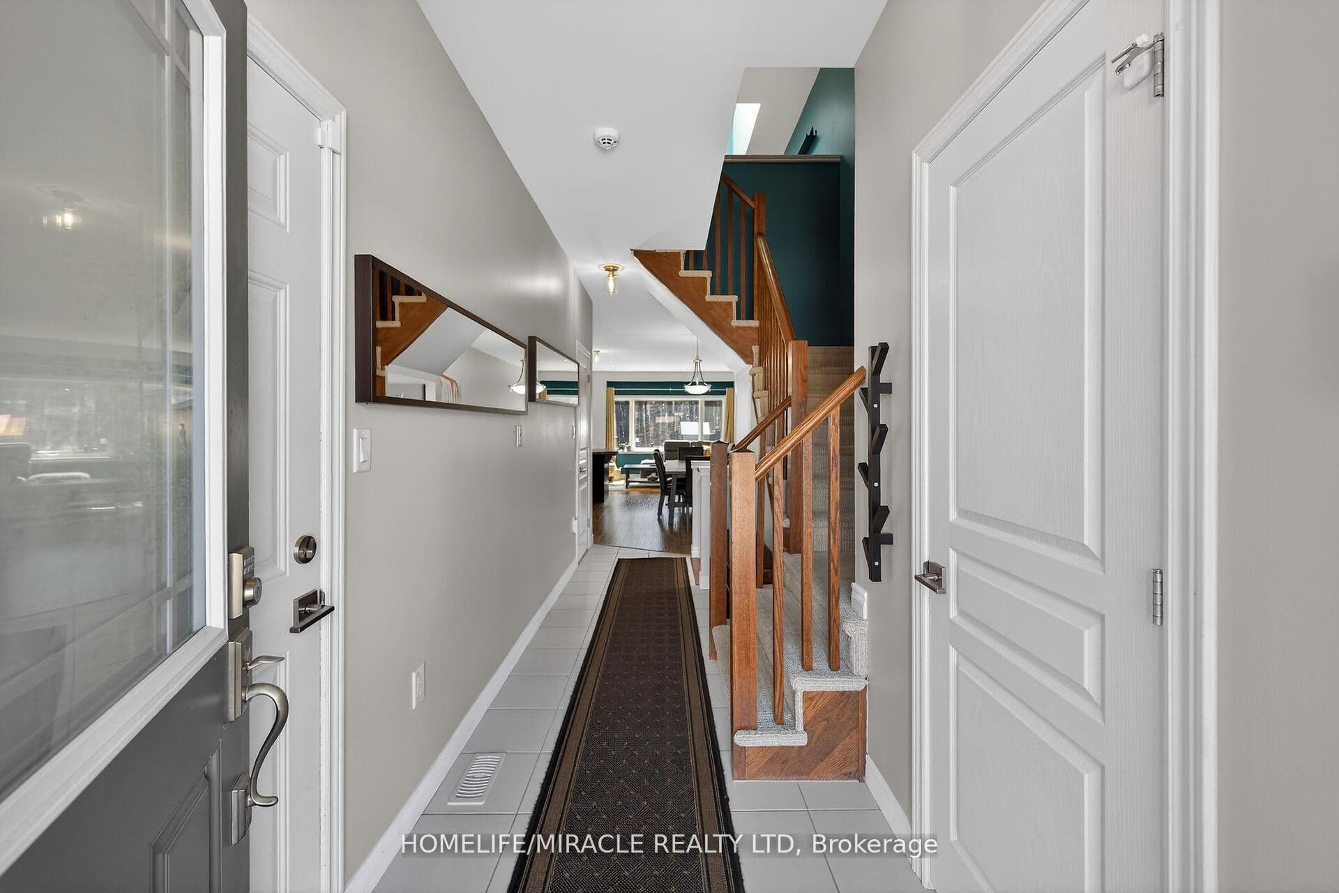 149 Kinsman Drive — photograph 3