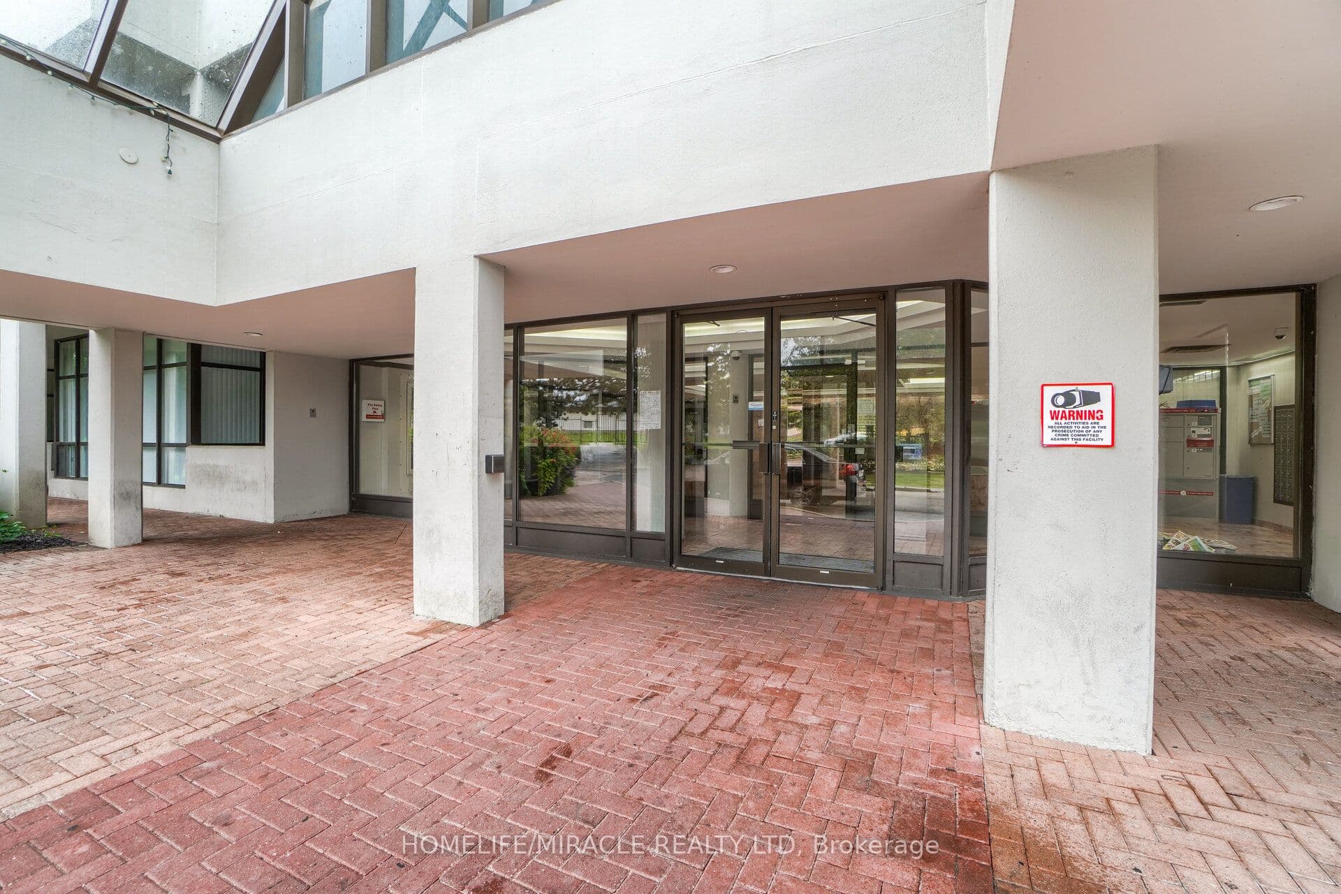1 Rowntree Road #502 — photograph 4