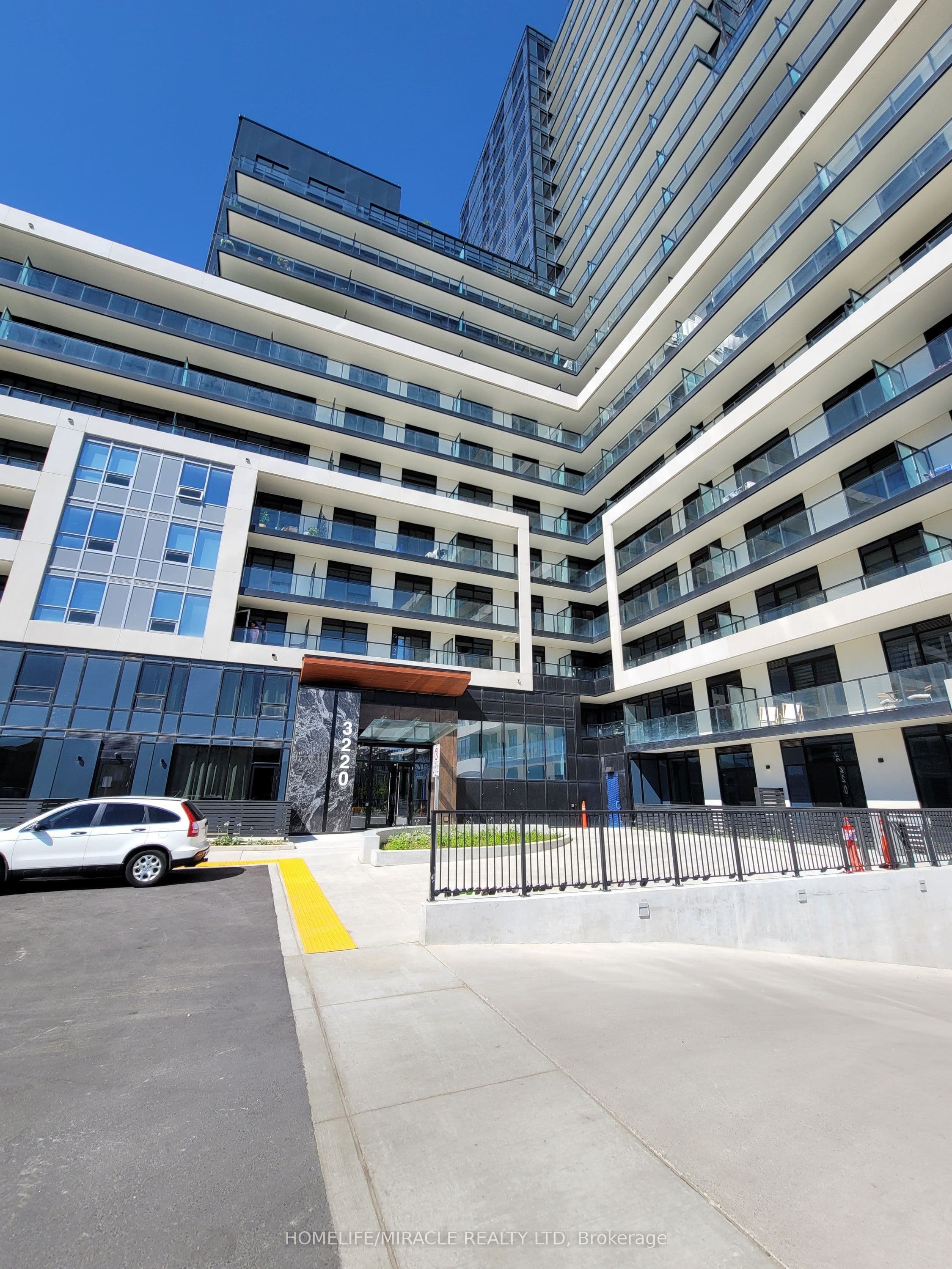 3220 William Coltson Avenue #1507, Oakville
