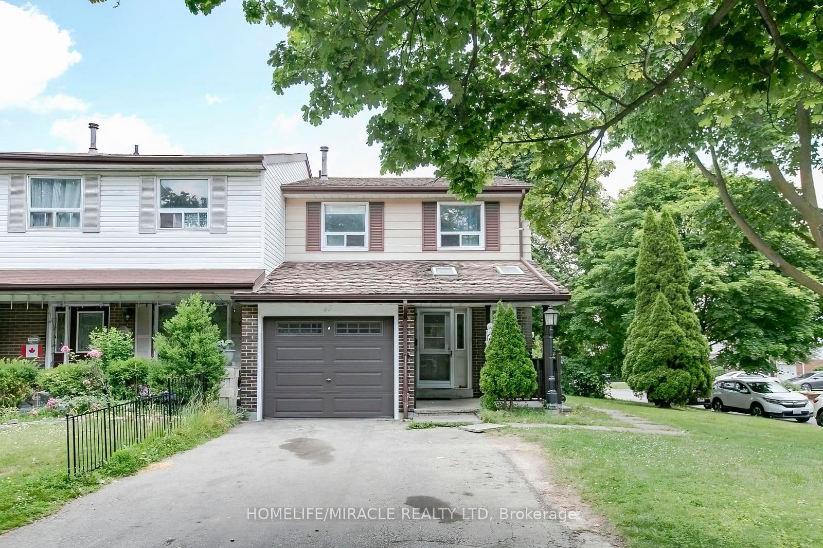 47 Longbourne Crescent — photograph 2