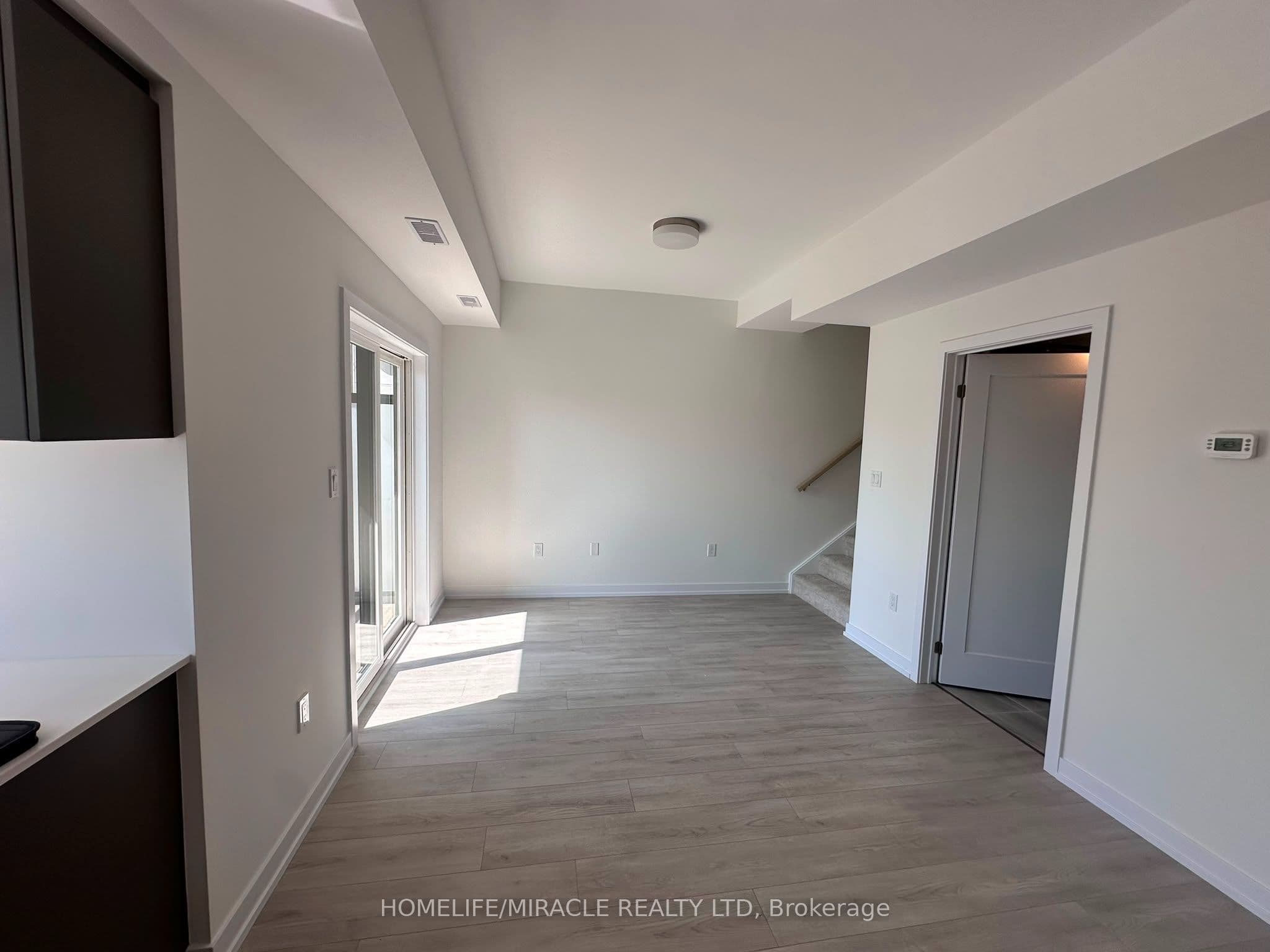 42 Lowes Road #130 — photograph 2