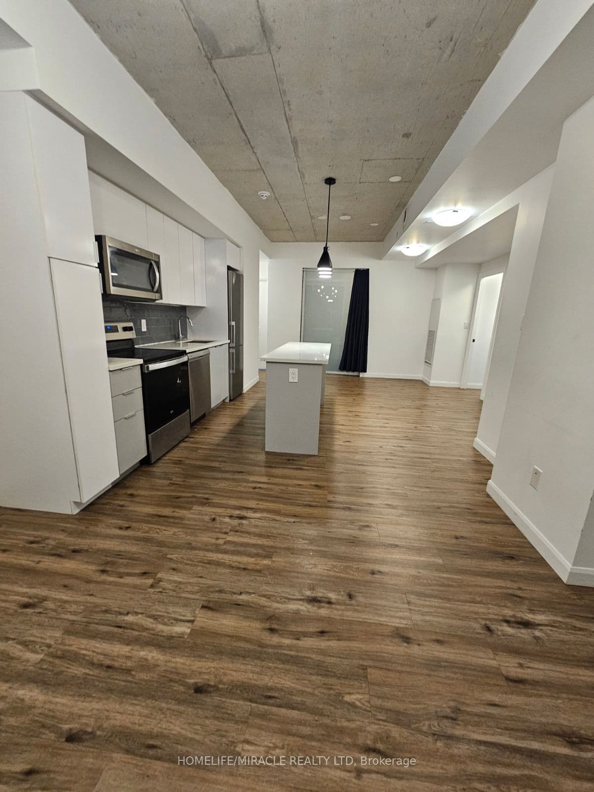 7 Erie Avenue #712 — photograph 2
