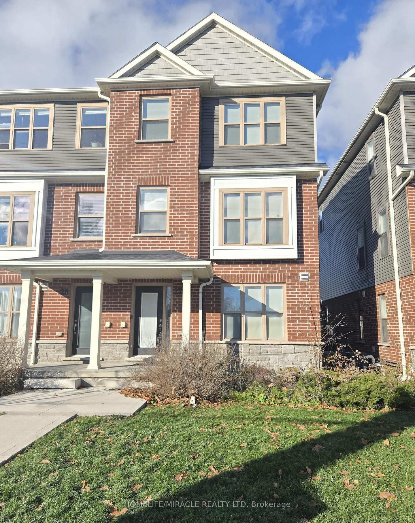 1 Leggott Avenue #27 — photograph 3