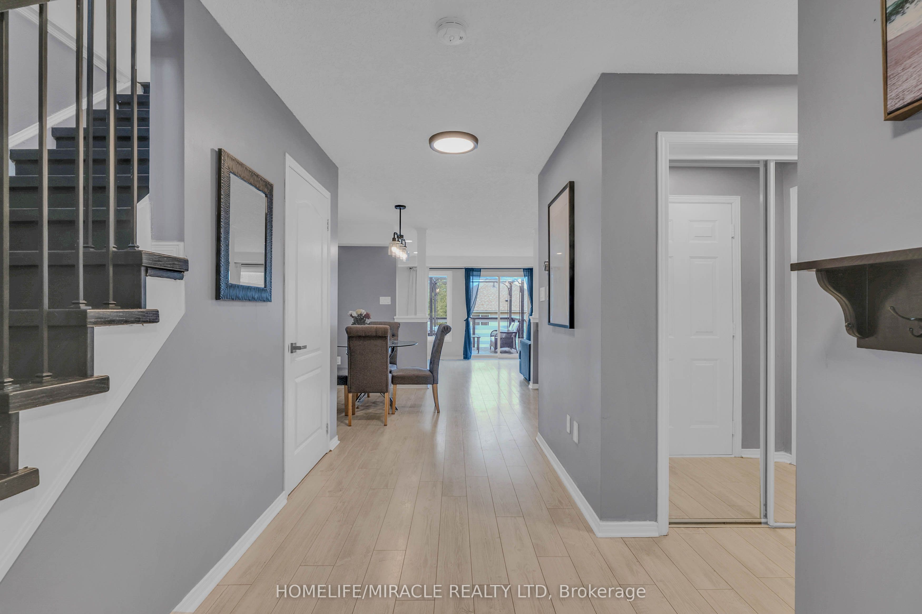 572 Simon Street — photograph 3