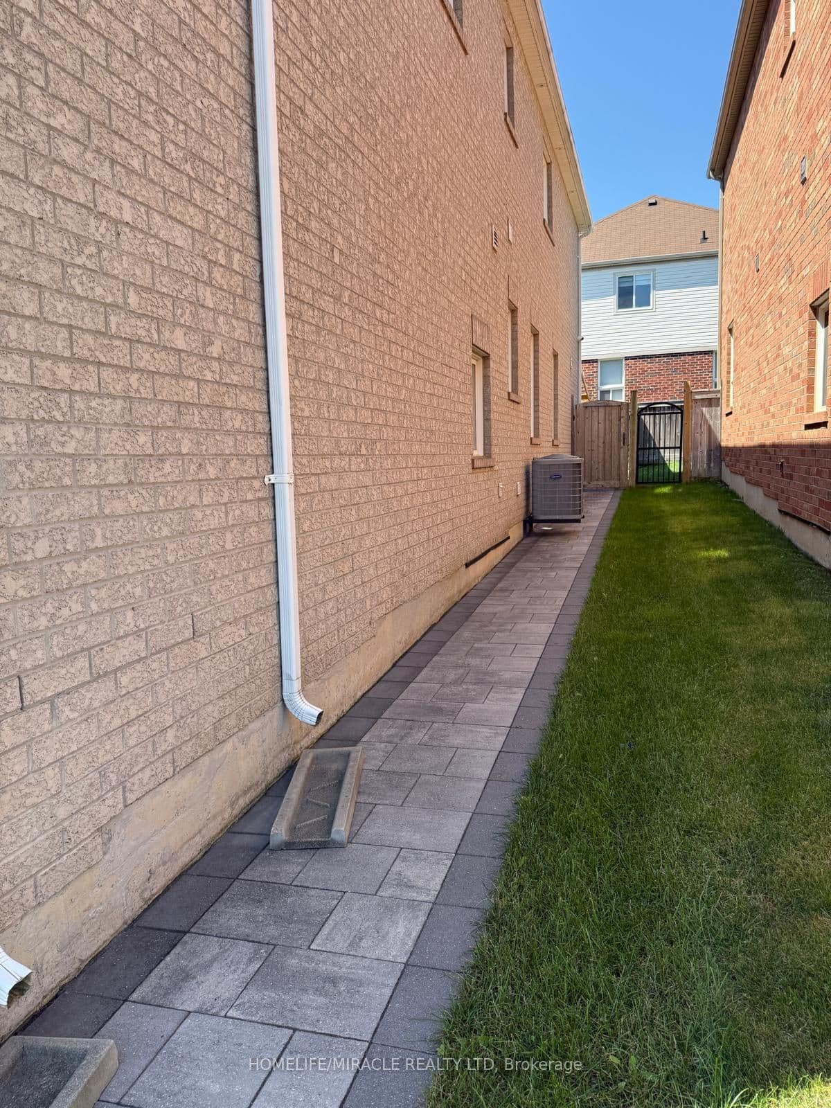 1870 ESTERBROOK Drive #Basement — photograph 3