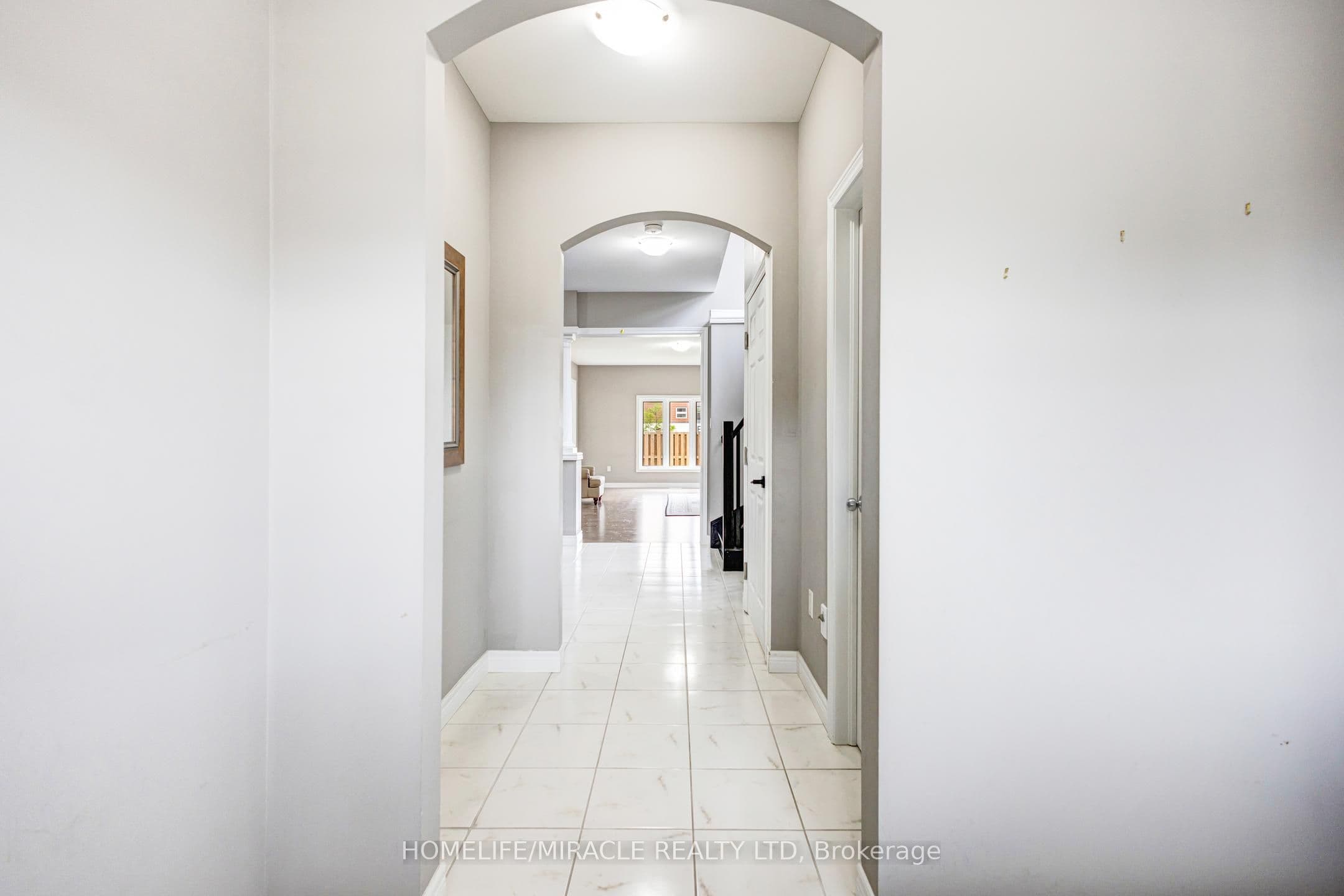 417 RIVERTRAIL Avenue — photograph 4