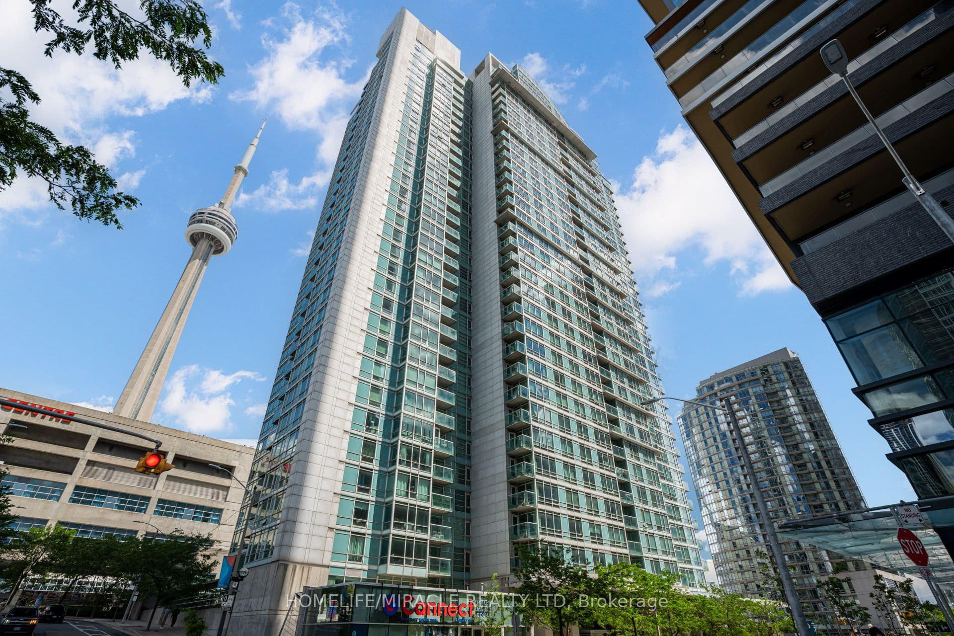 81 Navy Wharf Court #201 — featured photograph