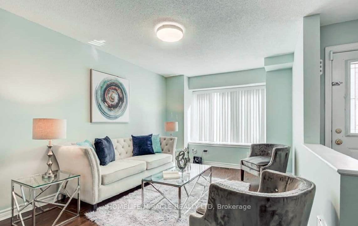4200 Kingston Road #12 — photograph 2