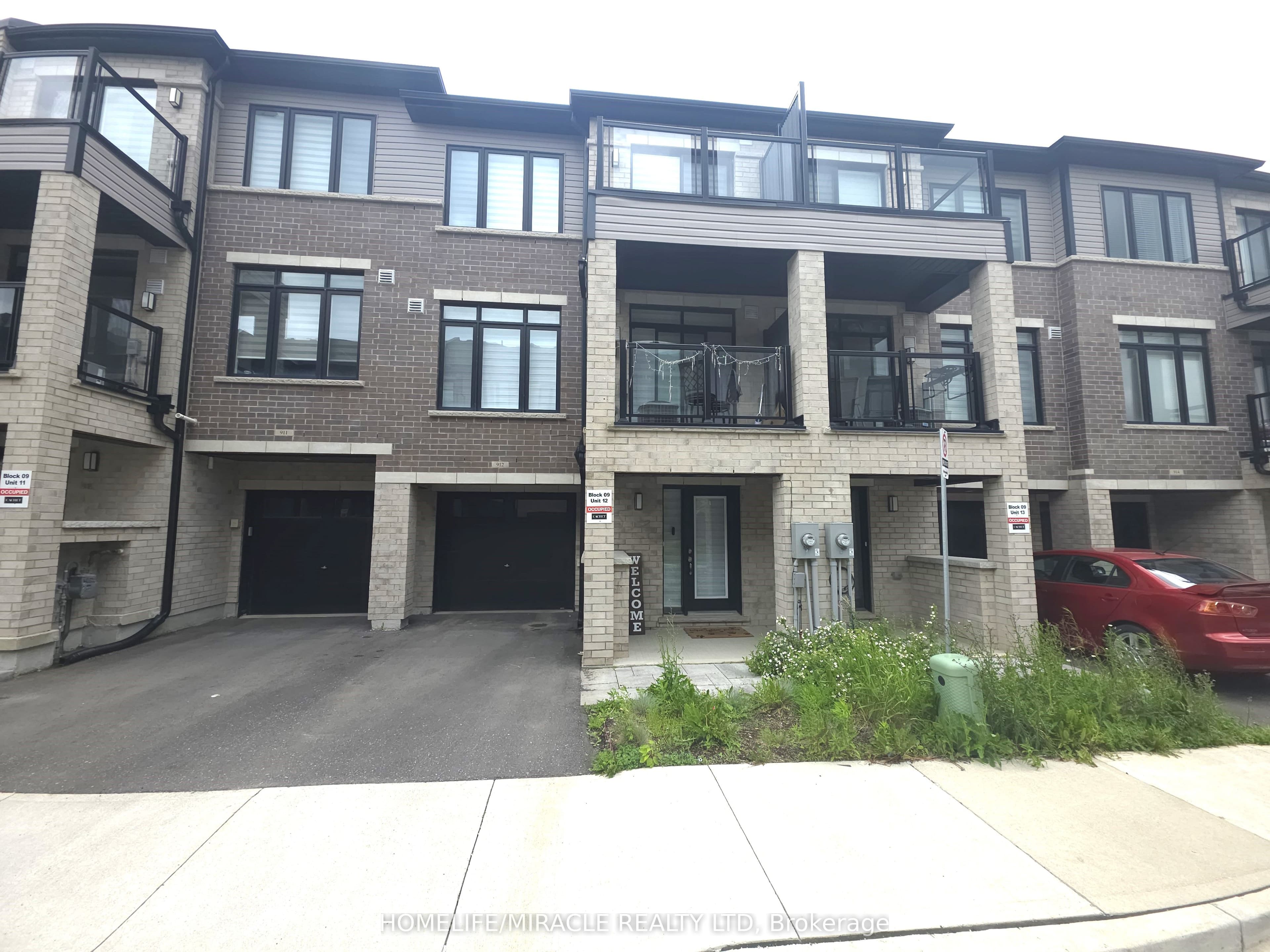 585 Colborne Street #912 — featured photograph