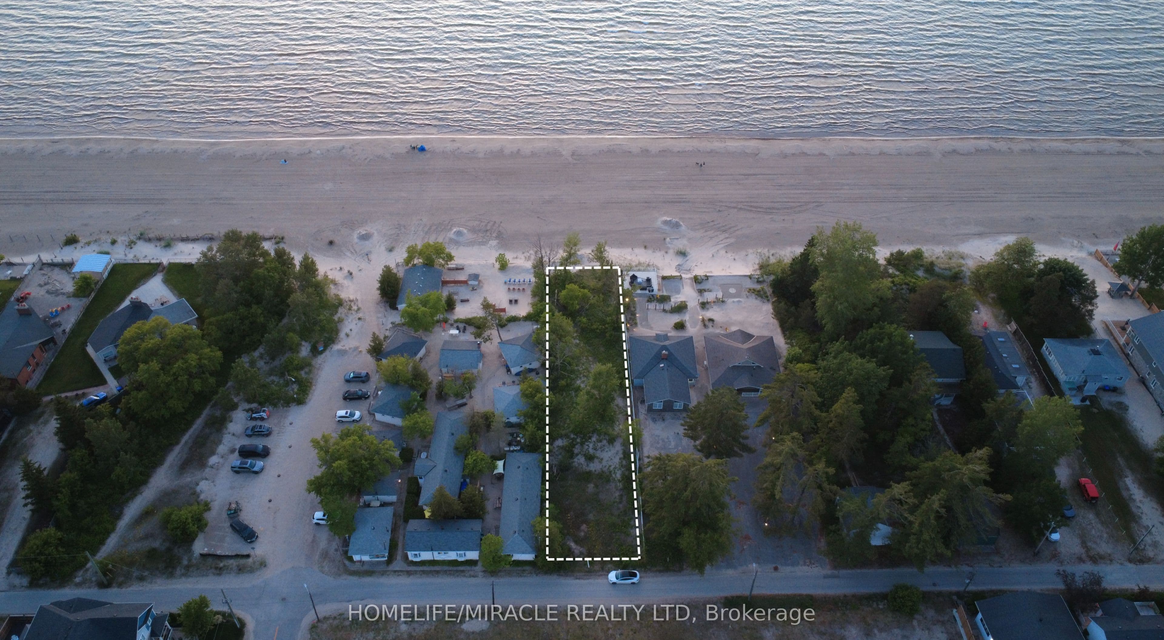 316 Shore Lane — photograph 2
