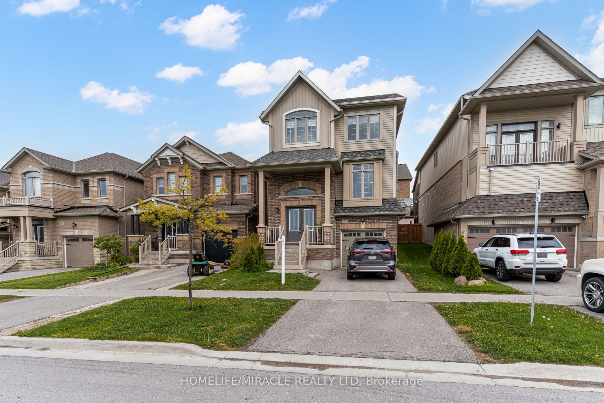 81 Willoughby Way — featured photograph
