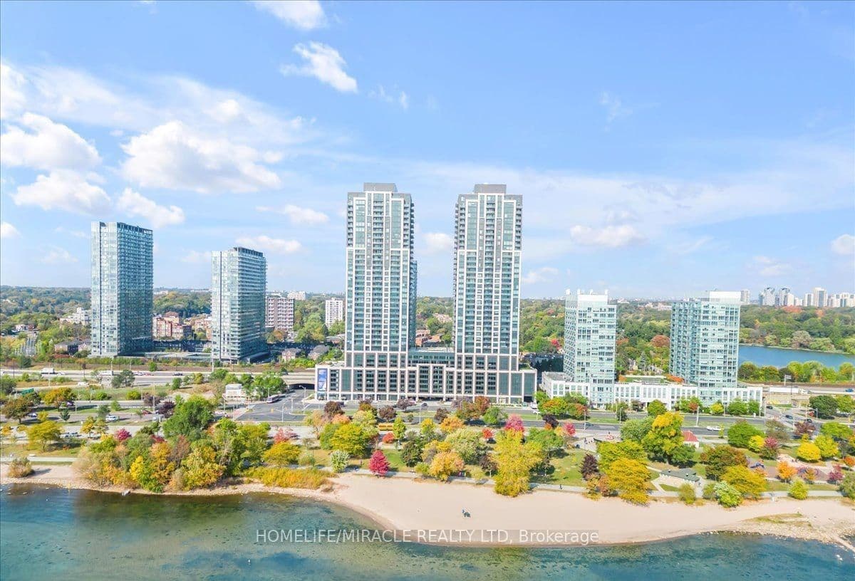 1928 Lake Shore Boulevard #3711 — featured photograph