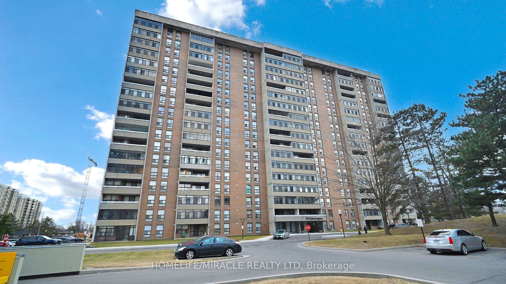 15 Kensington Road #1112 — featured photograph