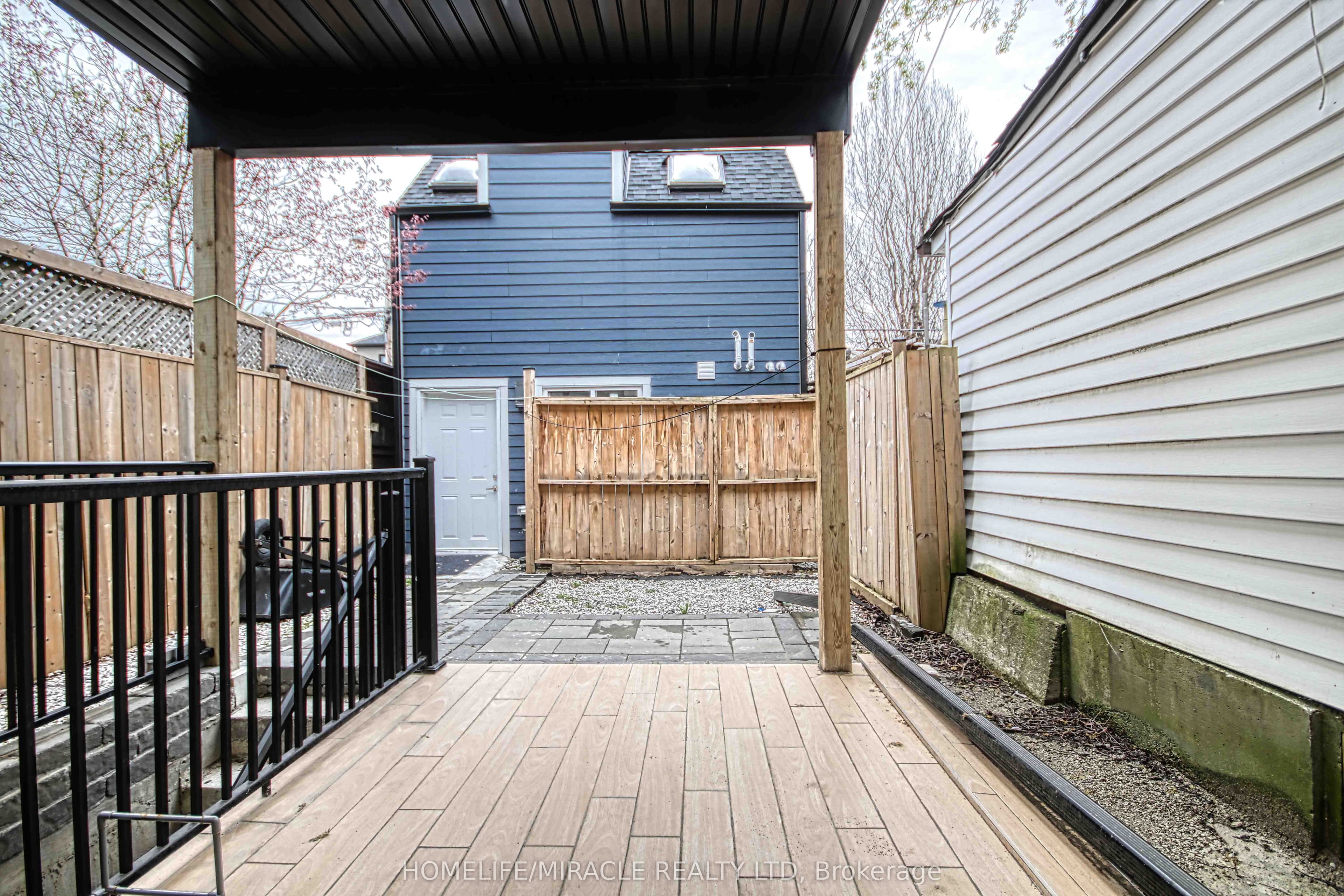471 Jones Avenue — photograph 4