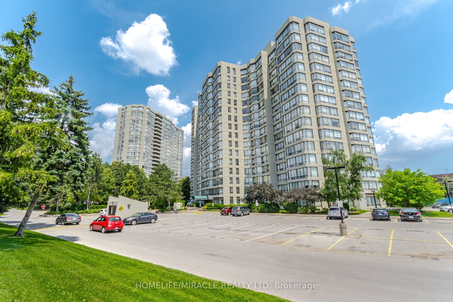 26 Hanover Road #401 — featured photograph