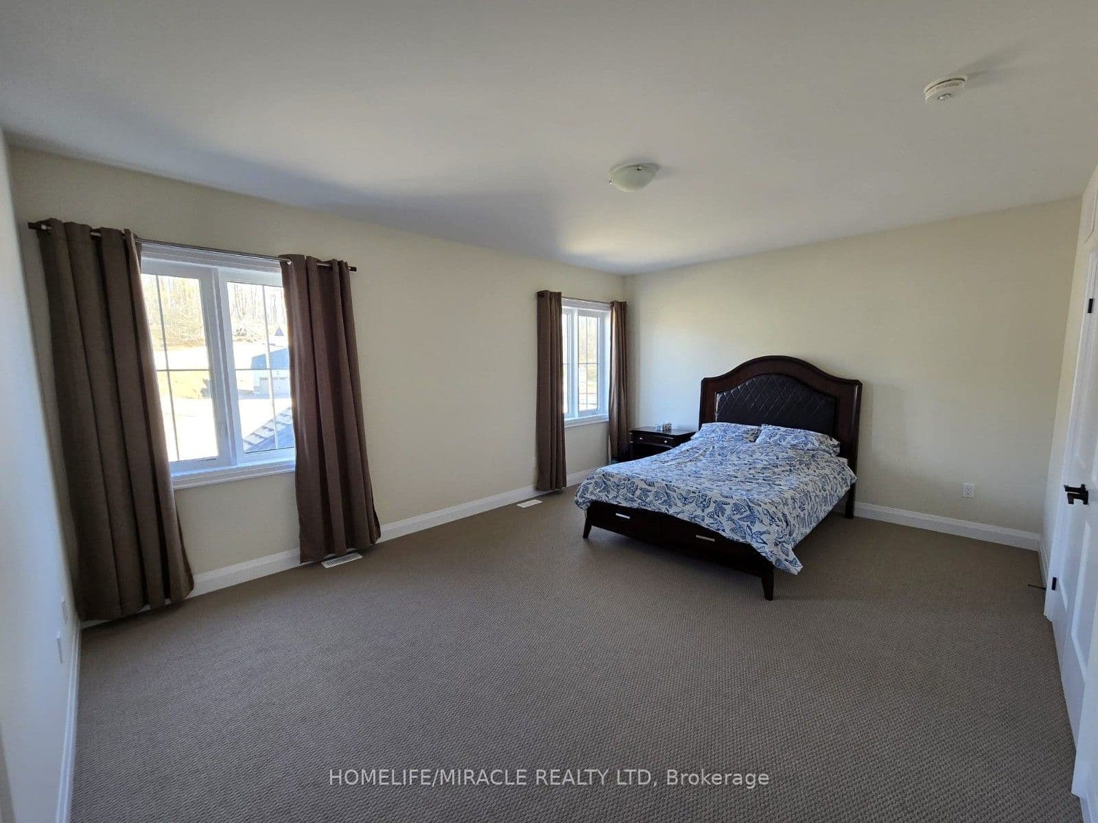 6 Aldwinckle Avenue — photograph 4