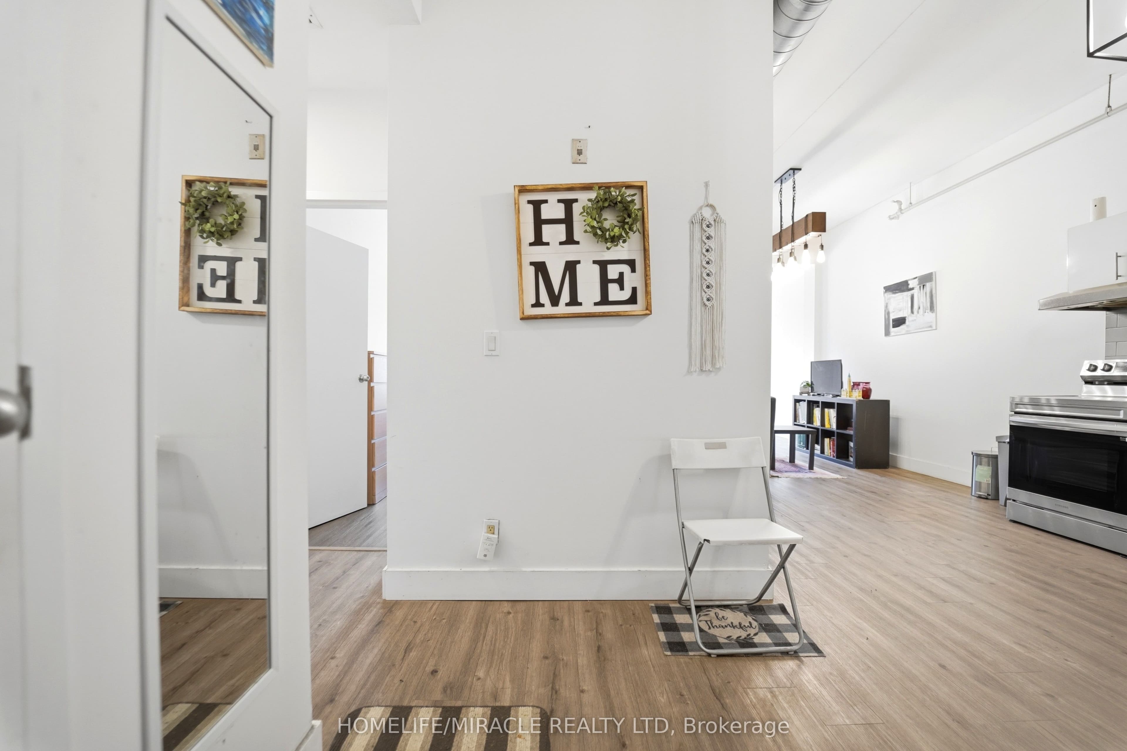 150 Colborne Street #204 — photograph 4