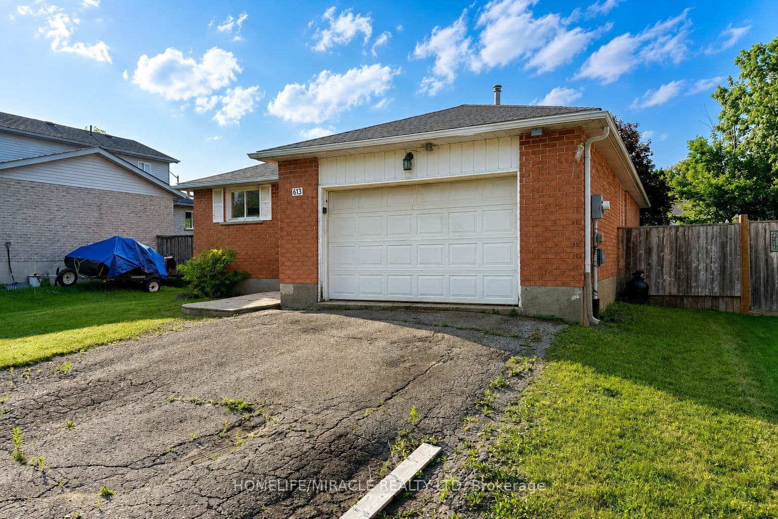 613 Canfield Place — photograph 2