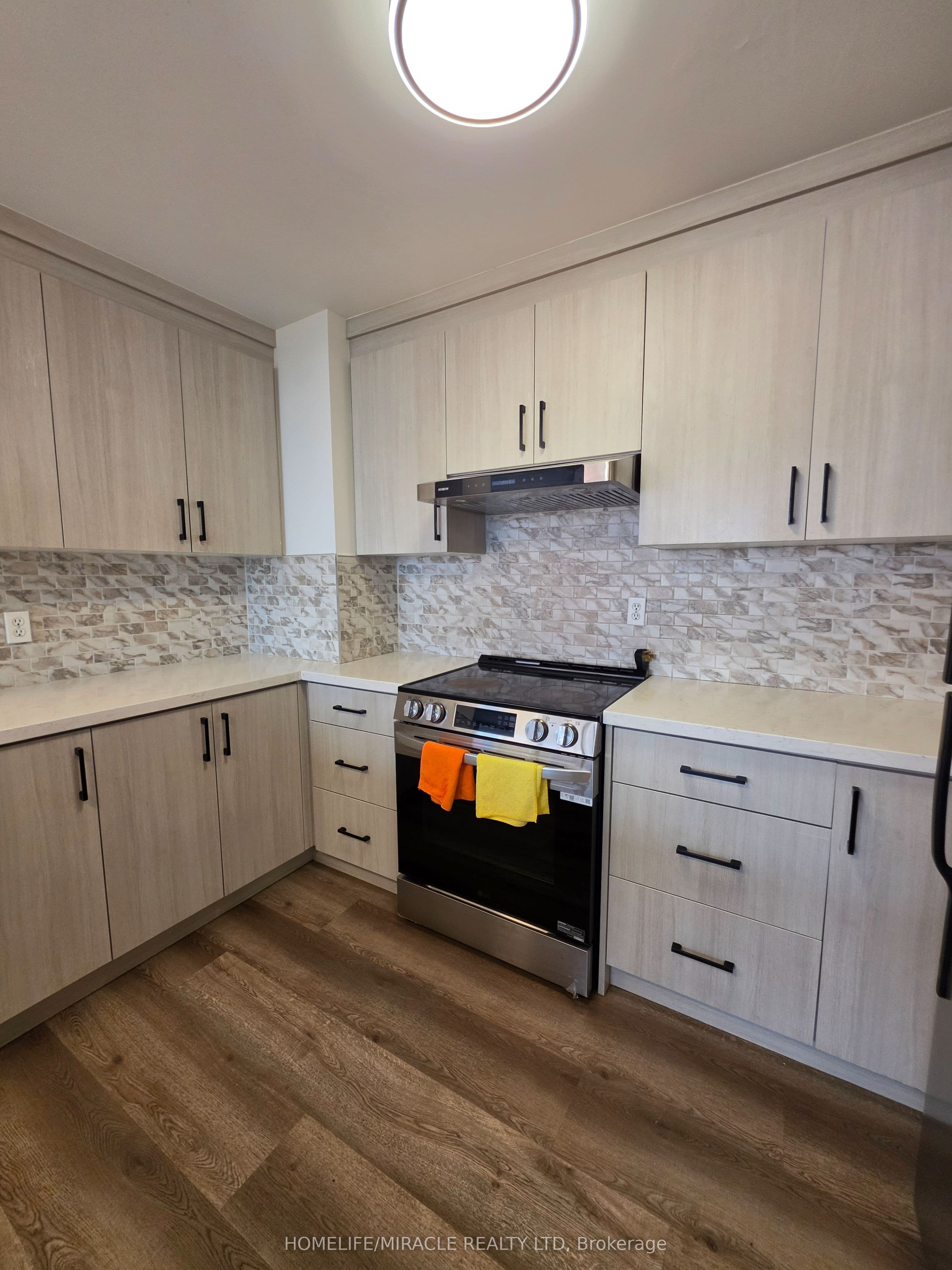 2645 Kipling Avenue #1503 — photograph 4