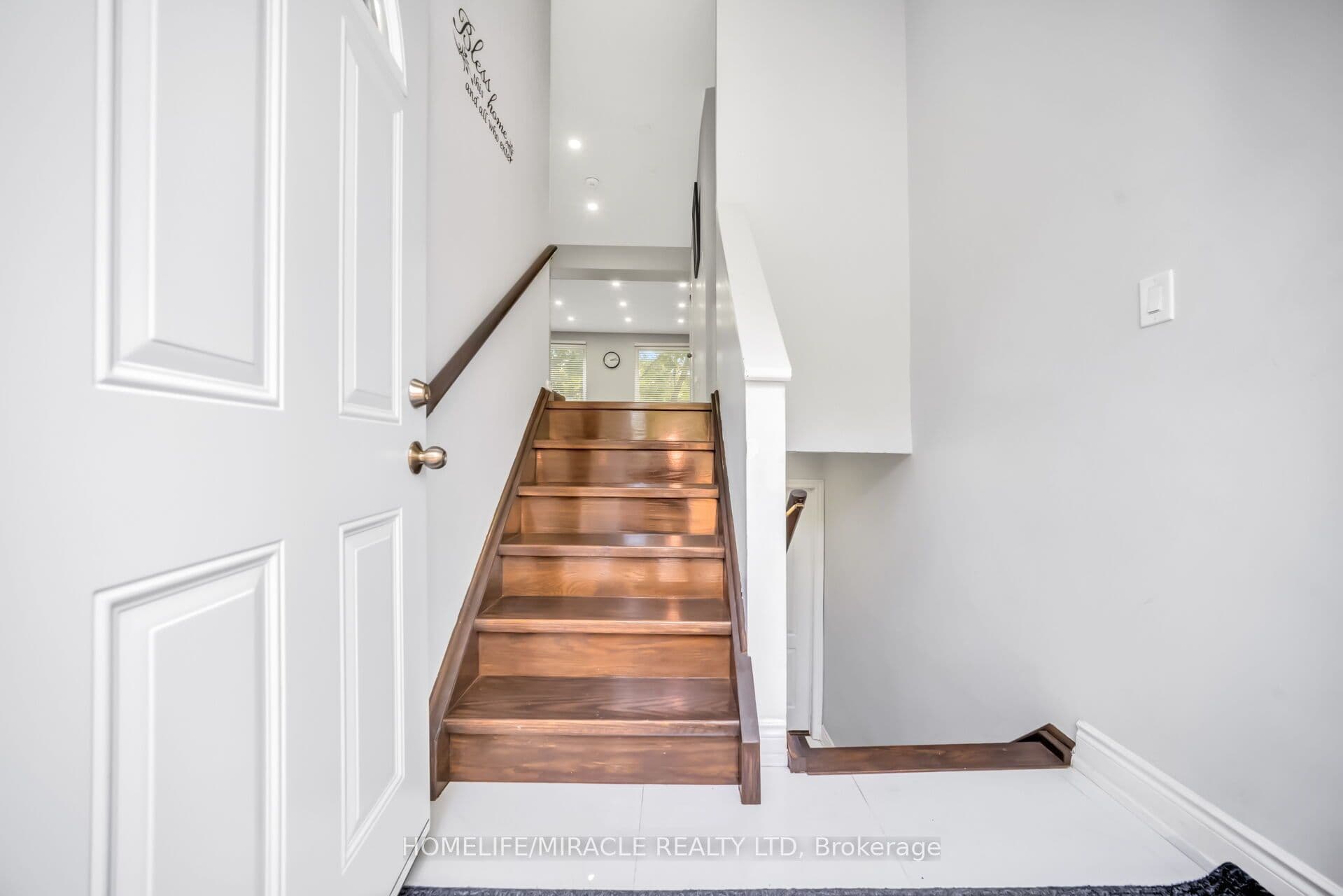 25 Carleton Place — photograph 5