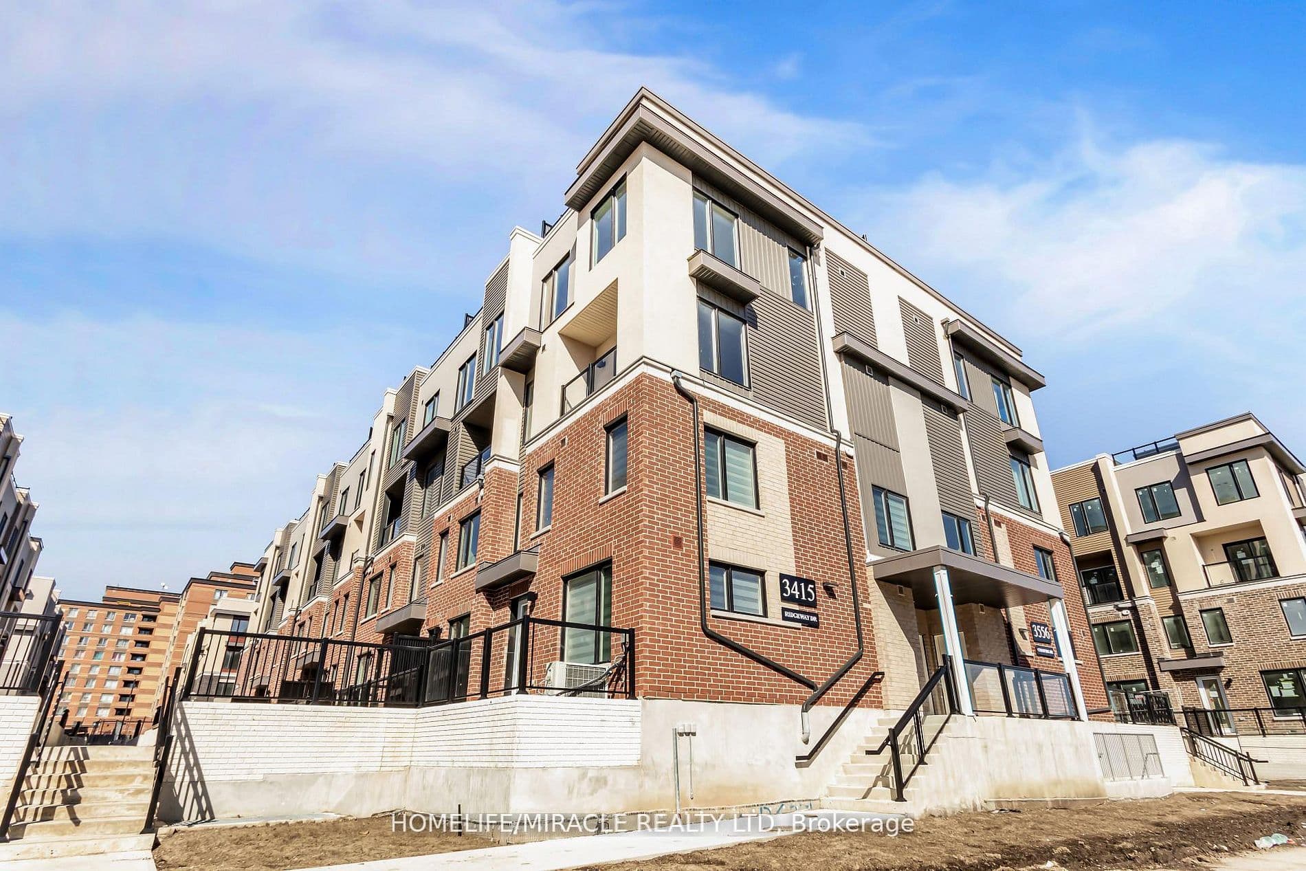 3415 Ridgeway Drive #16 — photograph 2
