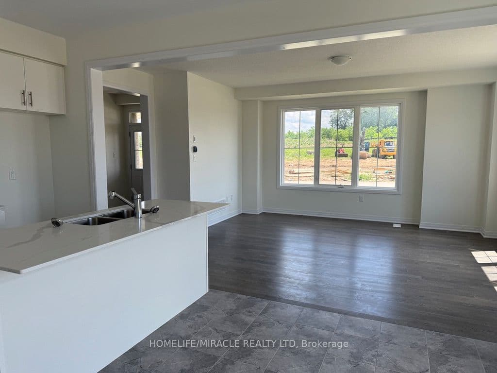 40 Turnbull Drive — photograph 5