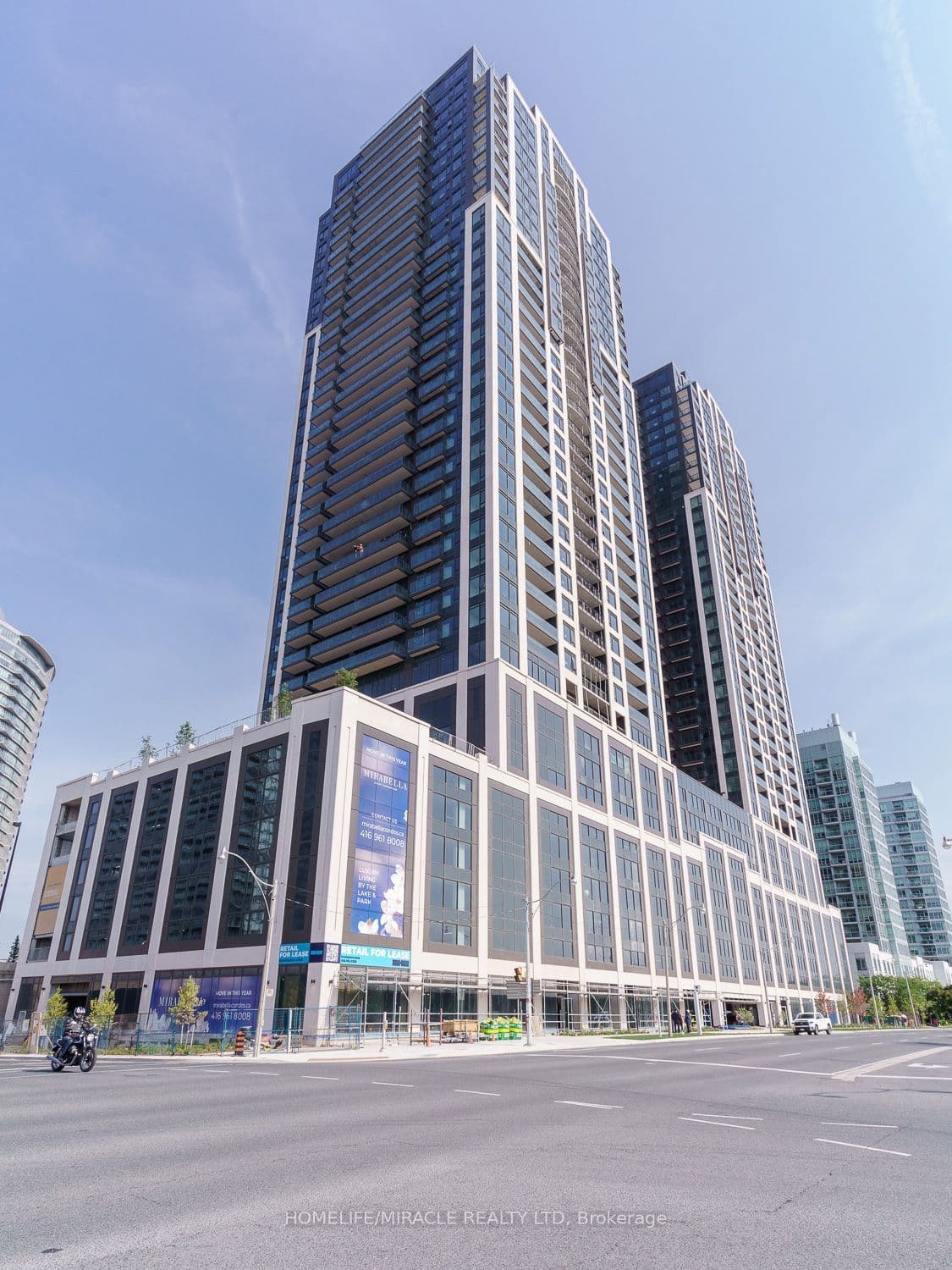 1926 Lakeshore Boulevard #1701 — photograph 4
