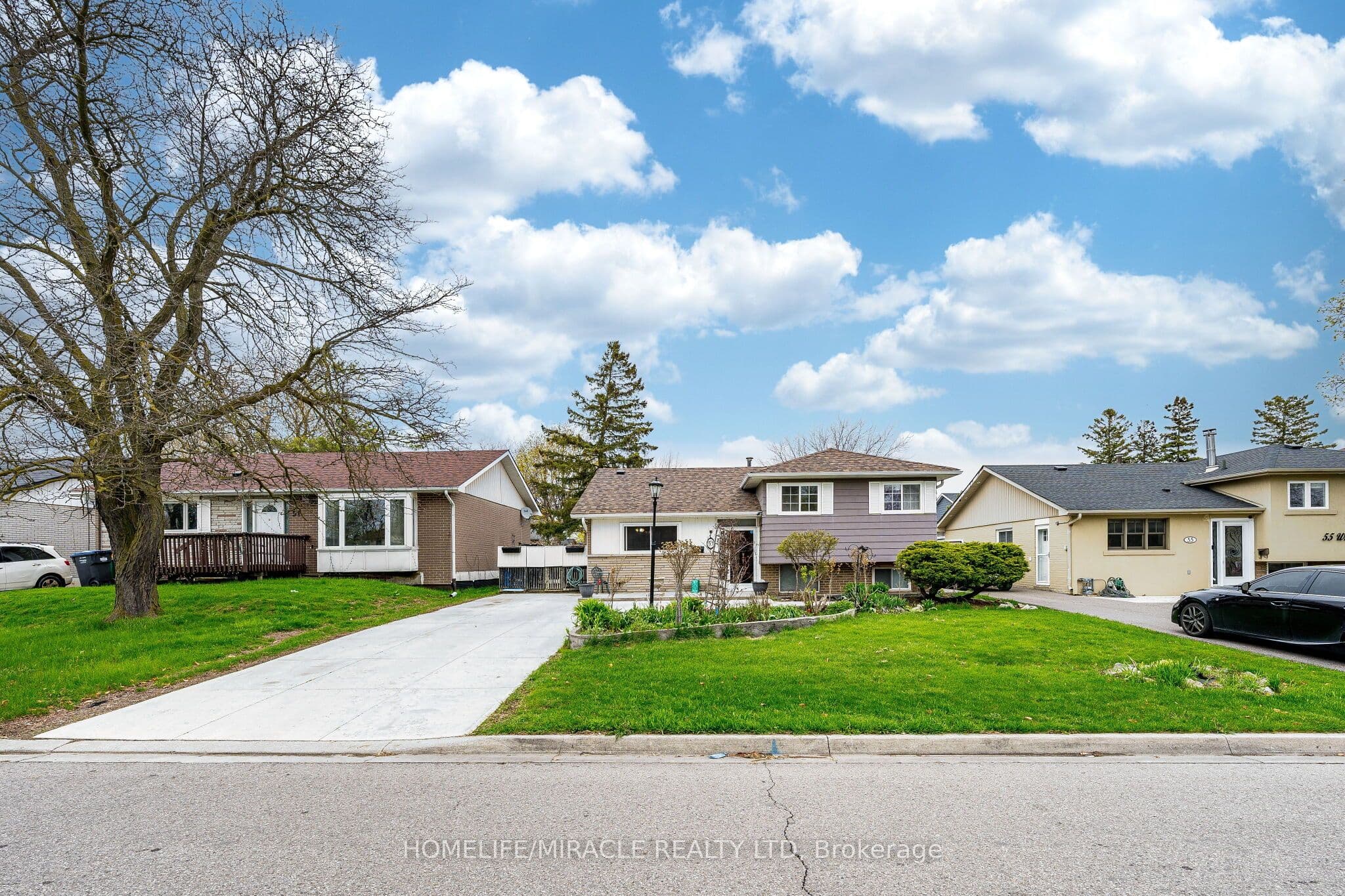 53 WINDERMERE Court — photograph 3