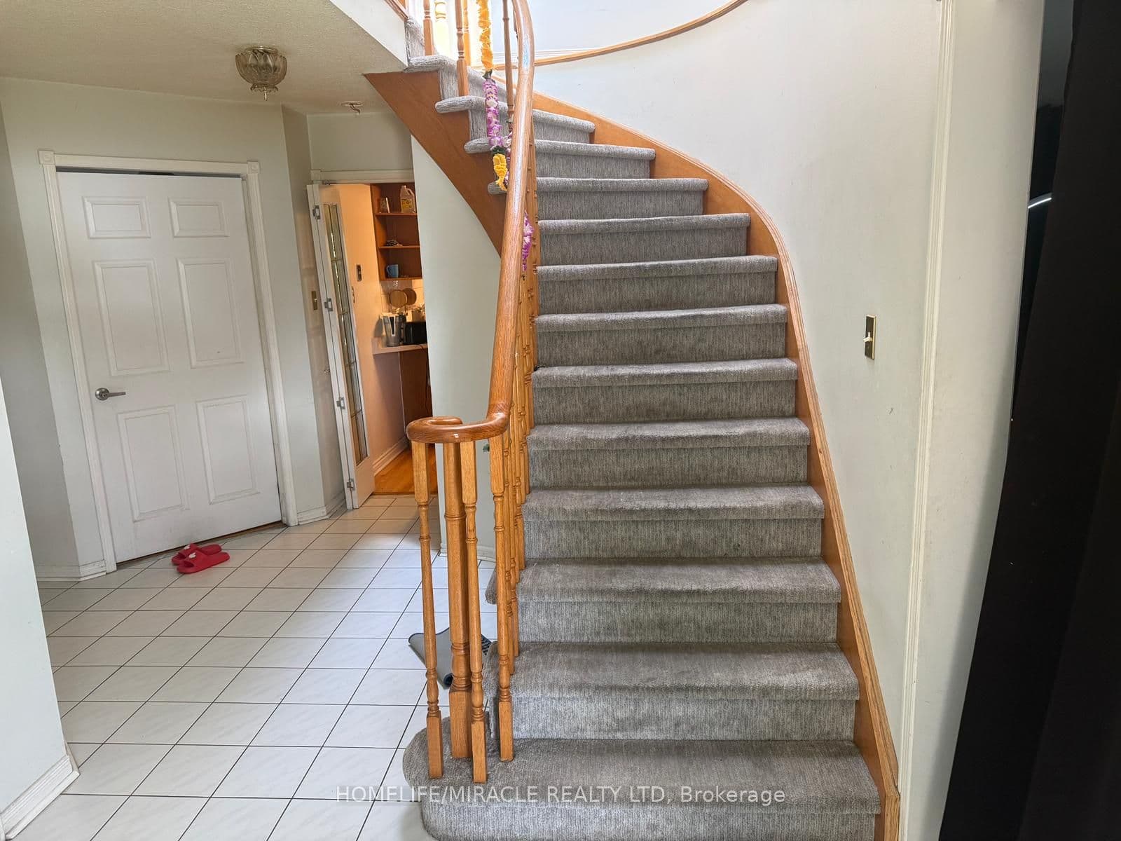 13 Morton Crescent — photograph 4