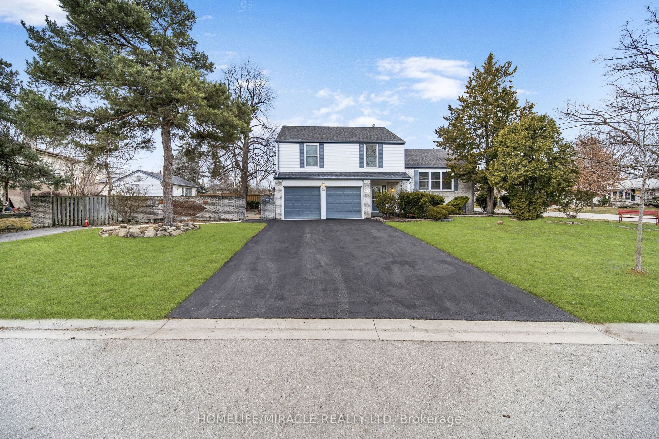 38 River View Drive — photograph 2
