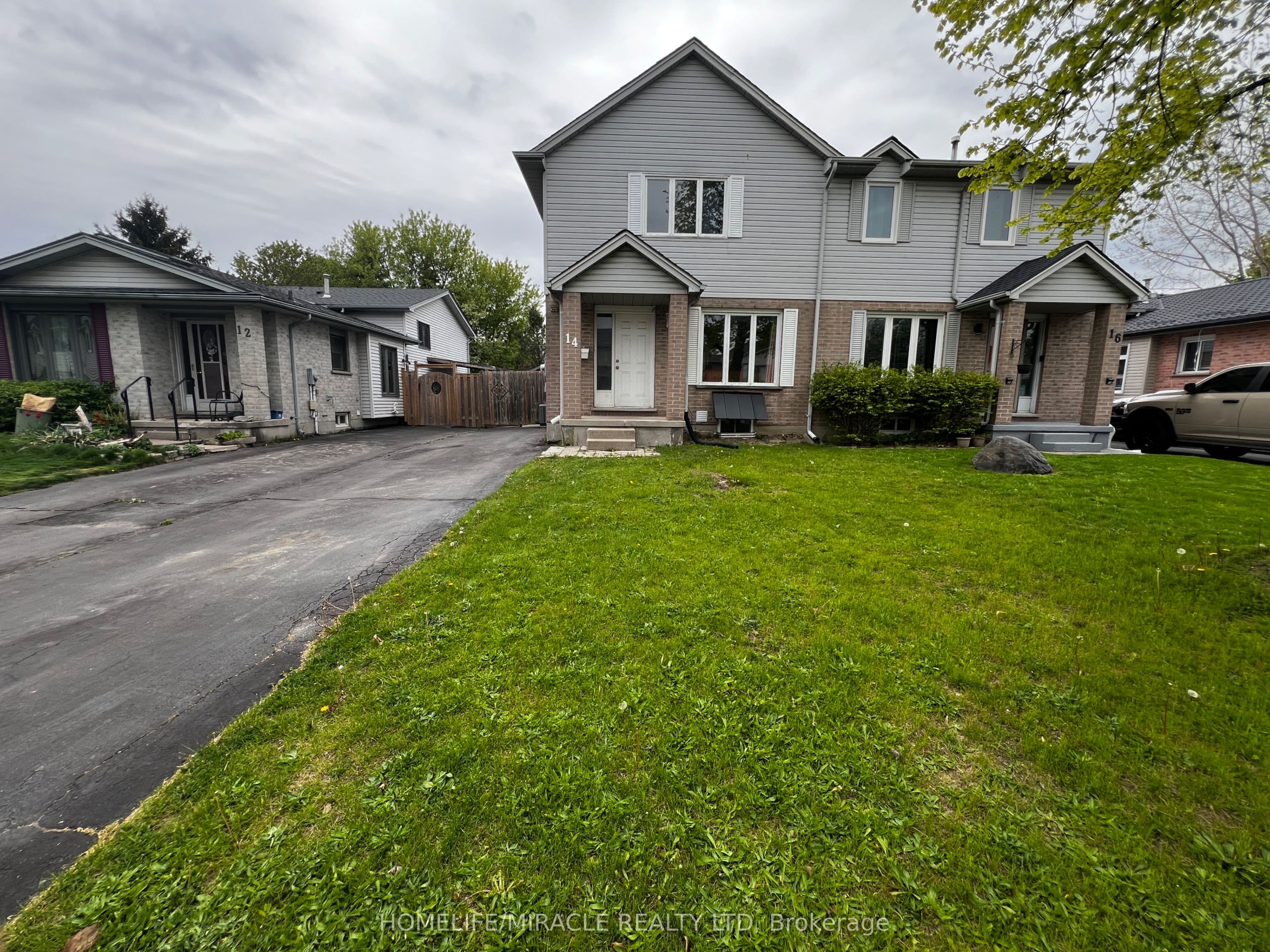 14 Moreau Crescent — featured photograph