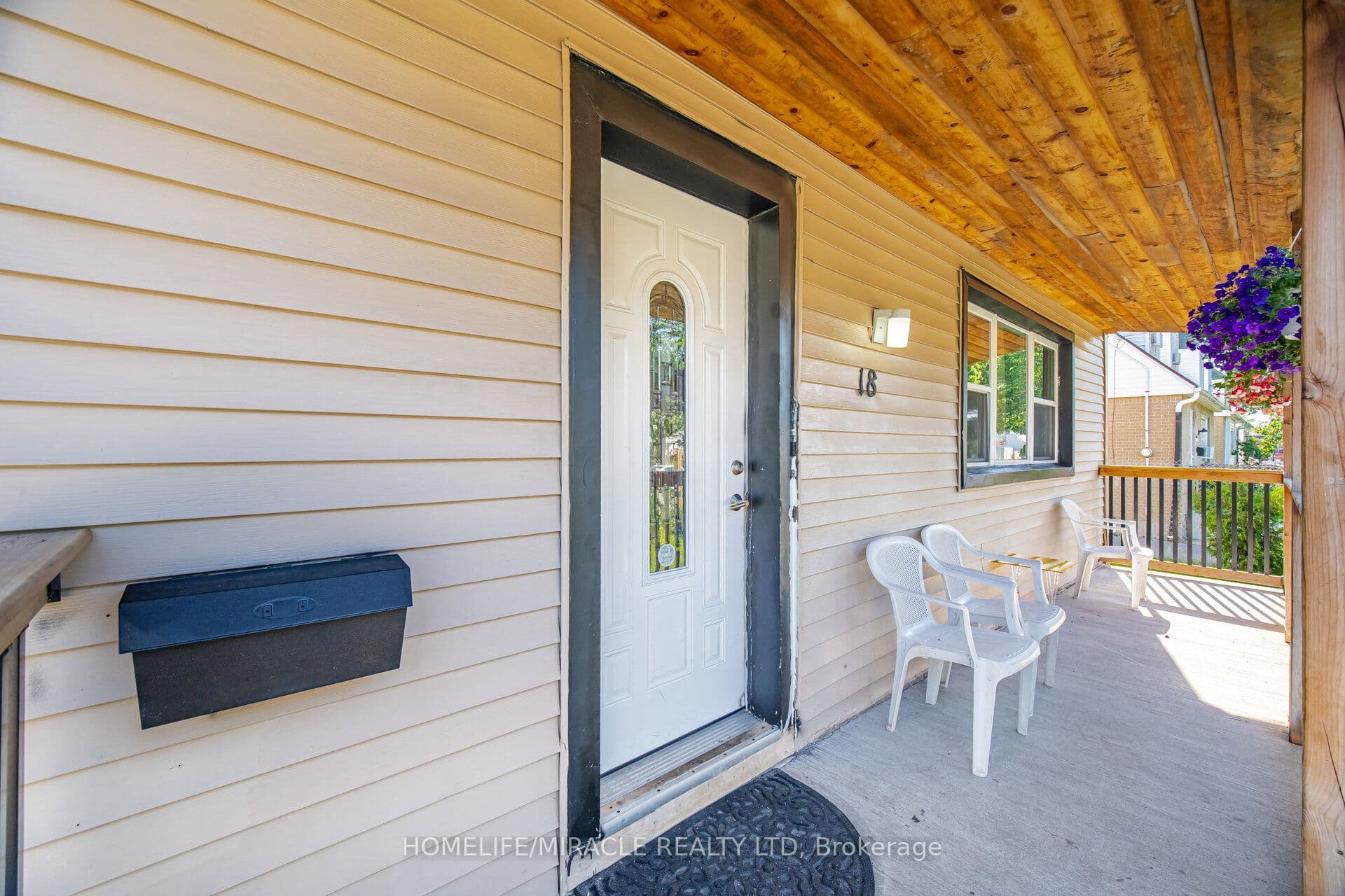 18 Glengrove Avenue — photograph 5