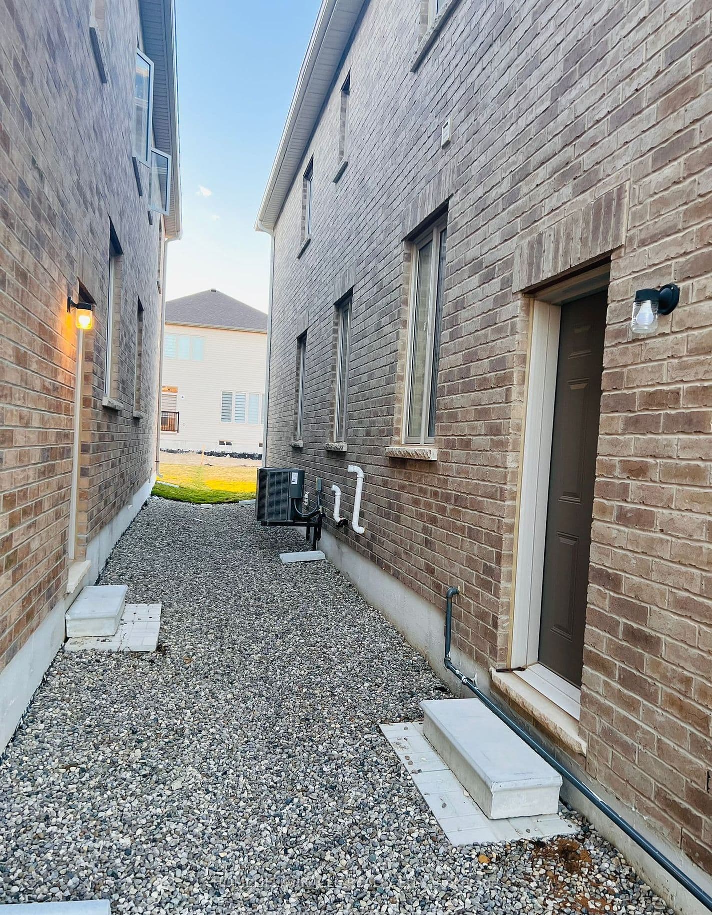 643 Anishinaabe Drive — photograph 3