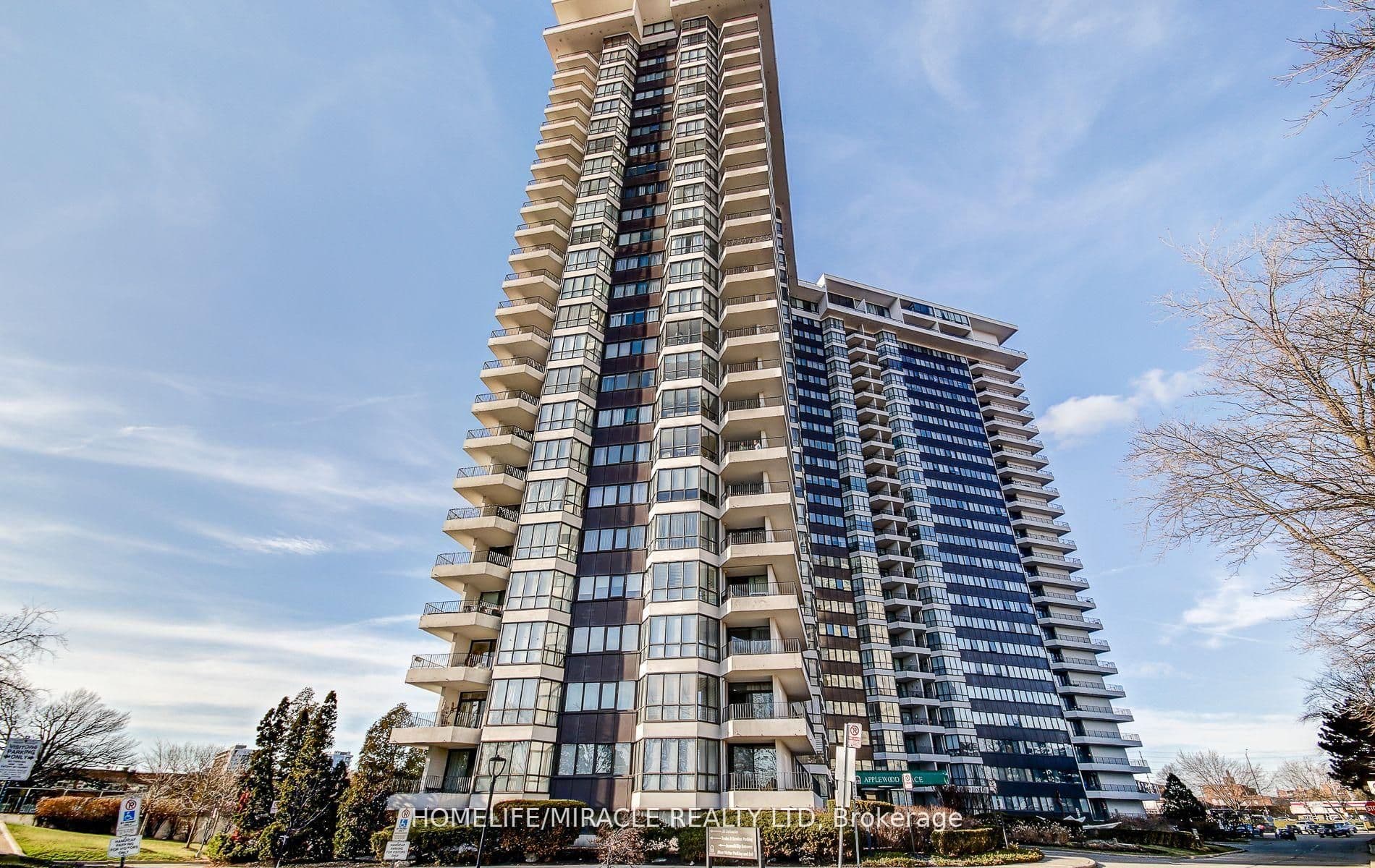 1333 Bloor Street #504 — featured photograph