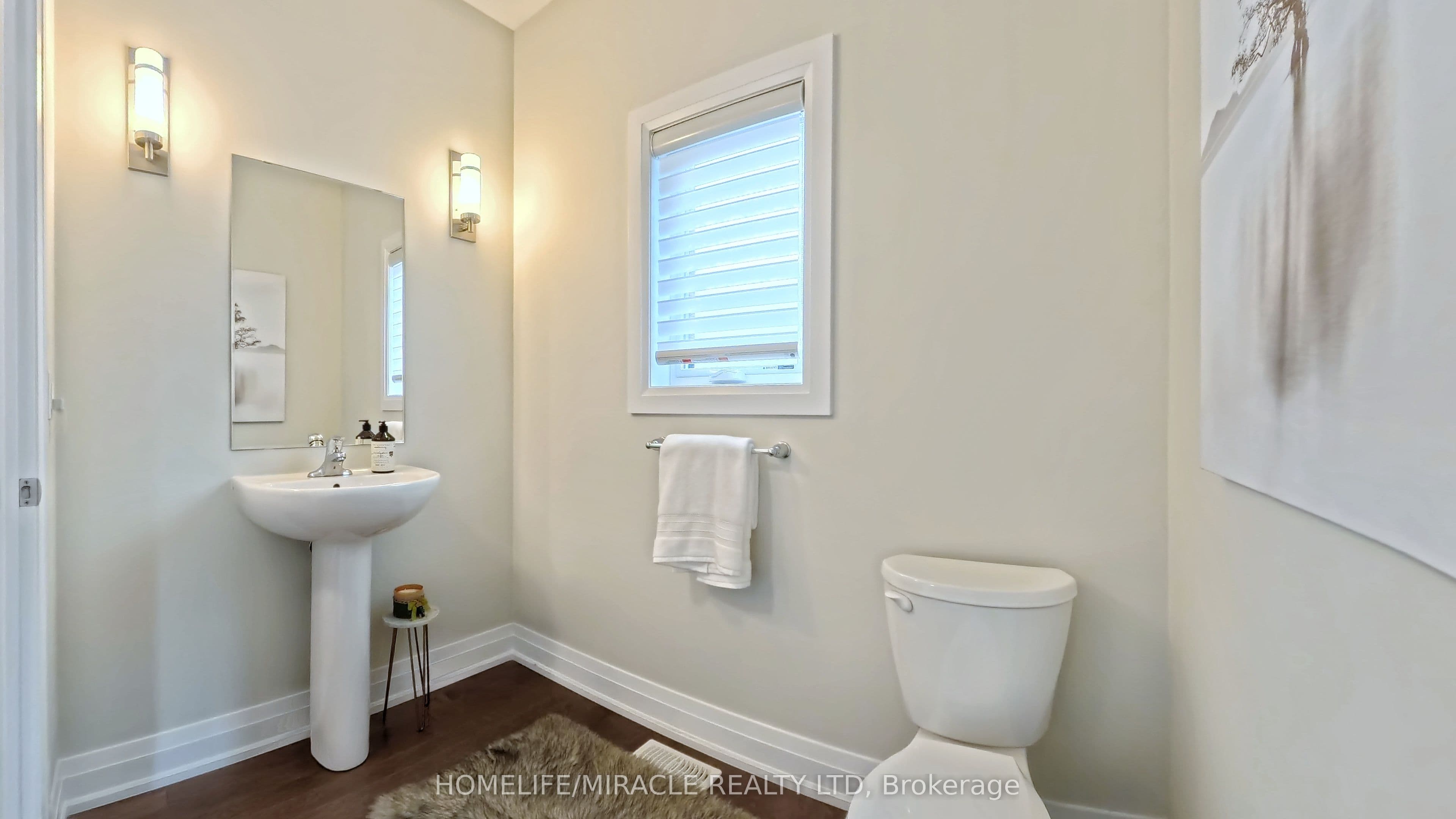 63 Ian Ormston Drive — photograph 3
